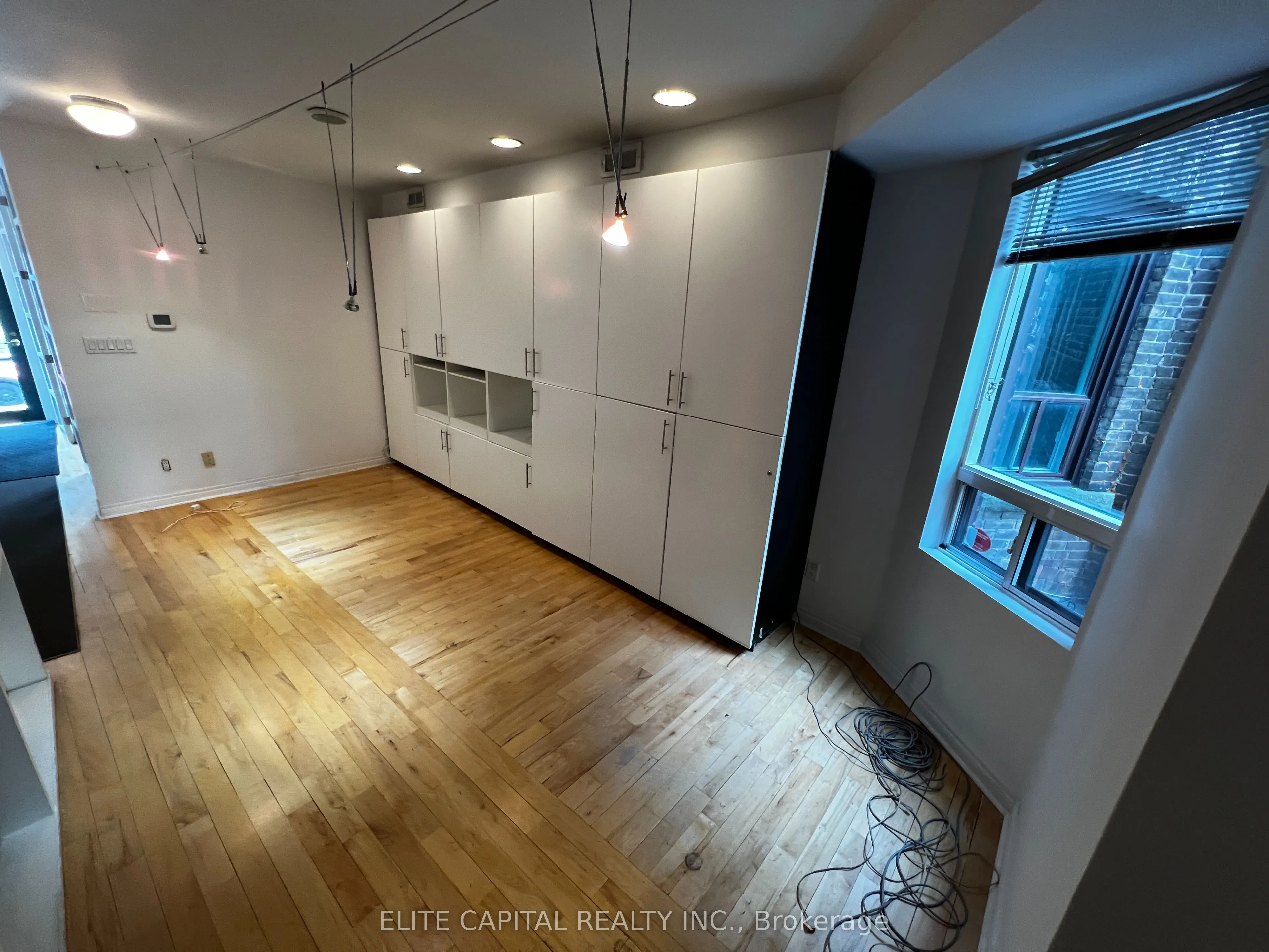 362 Dupont Street