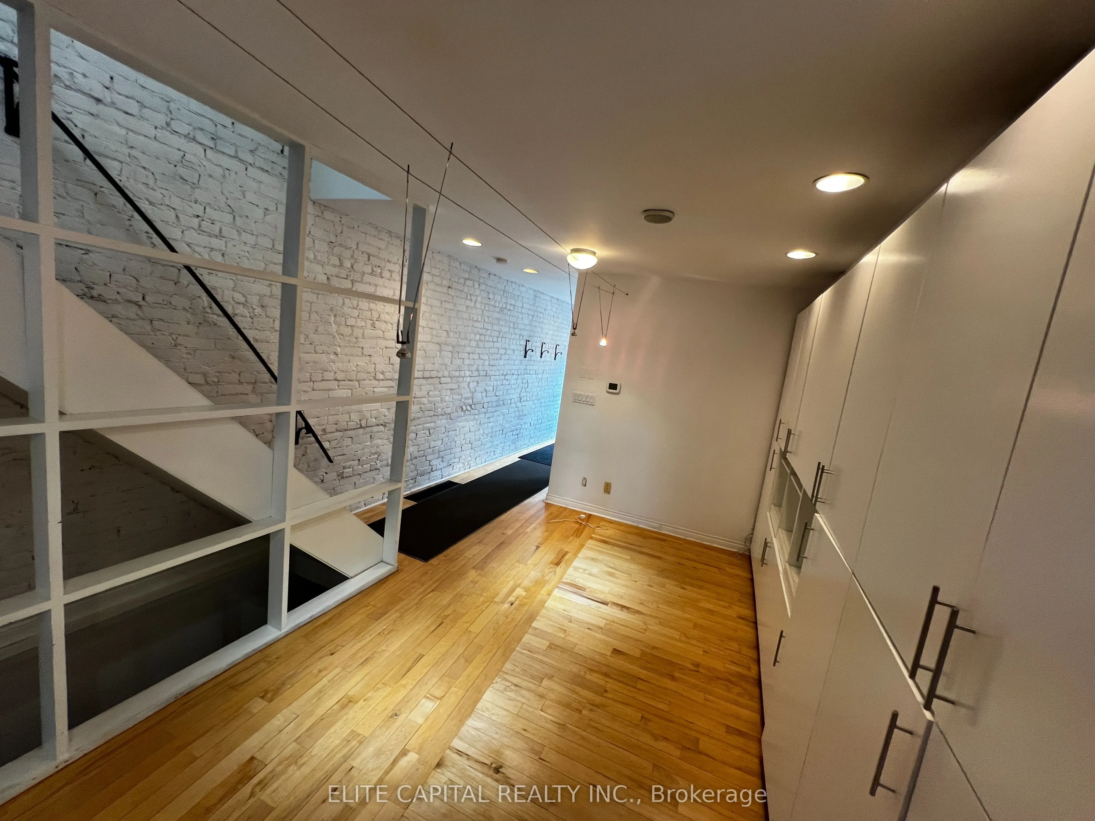 362 Dupont Street