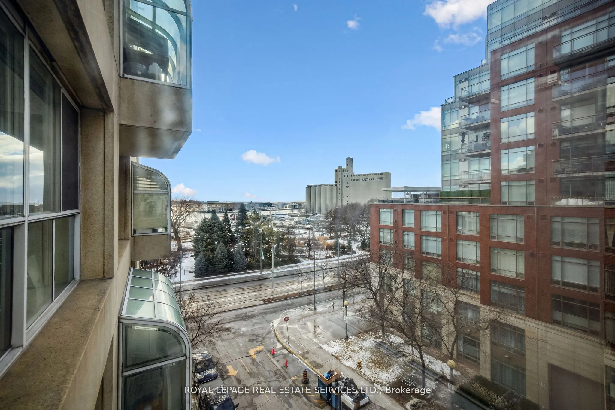 480 Queens Quay W #601