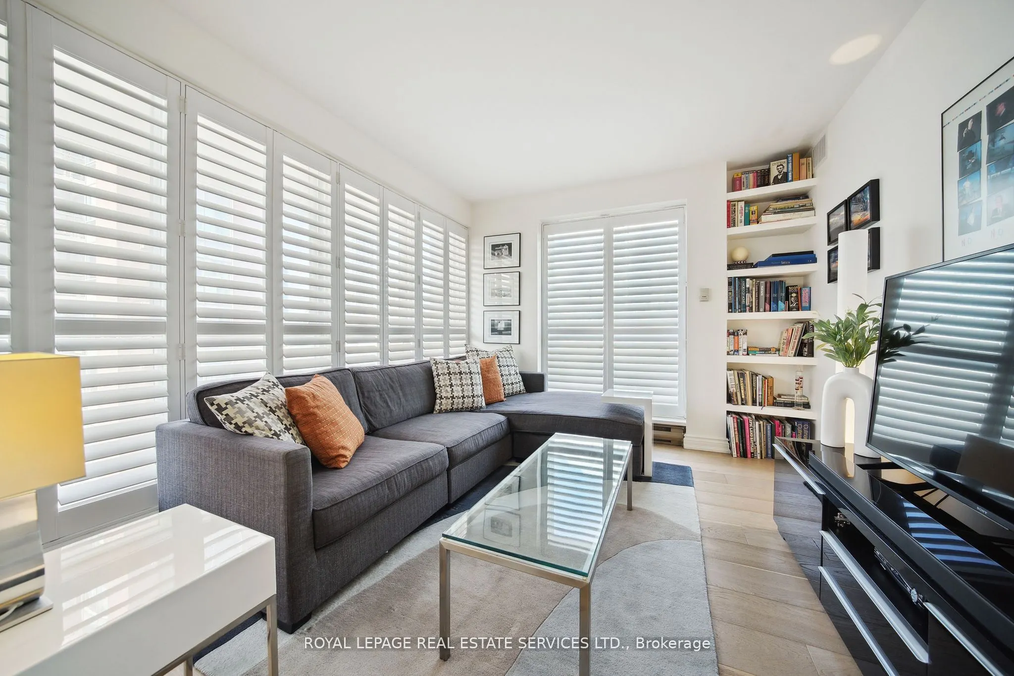 480 Queens Quay W #601