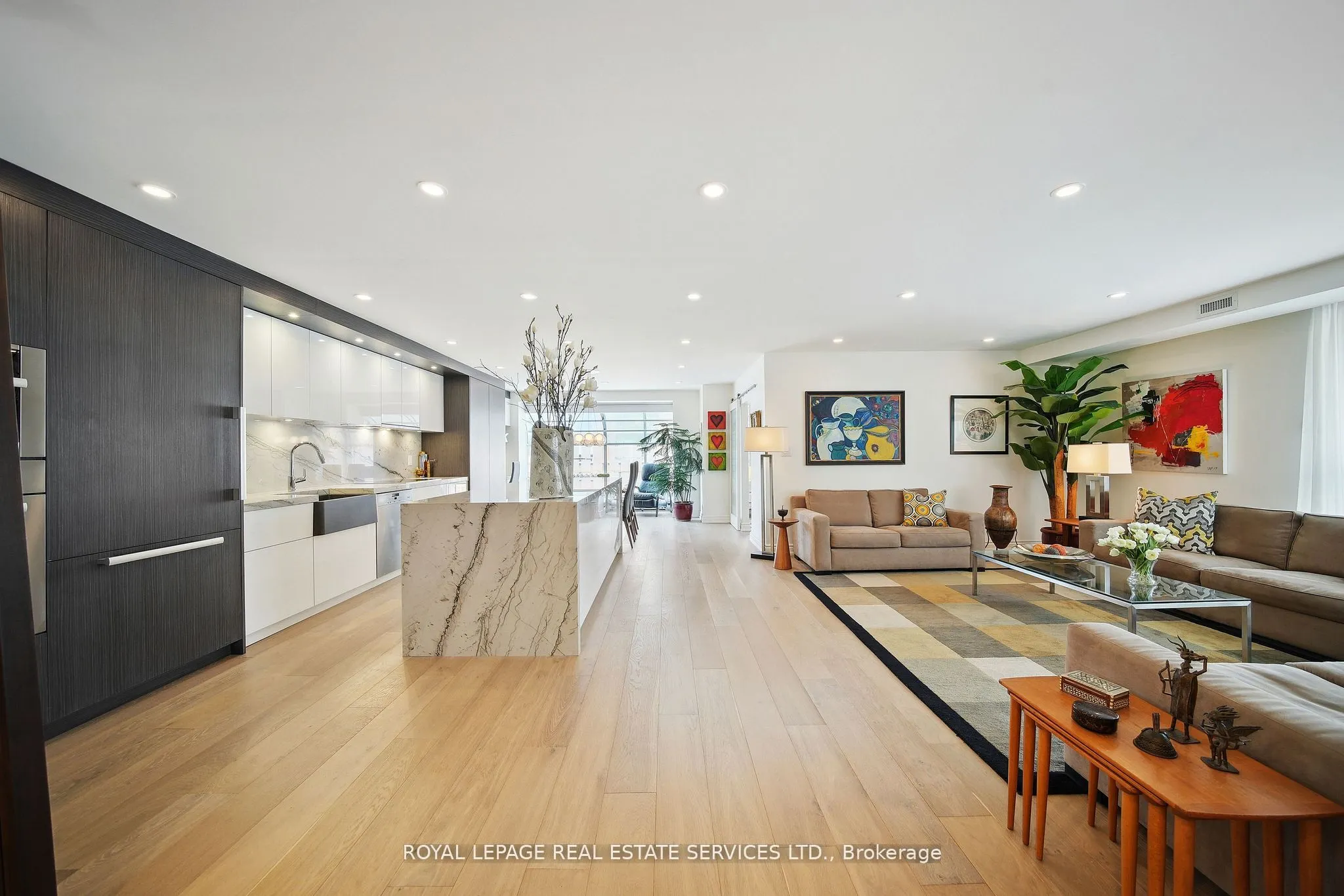 480 Queens Quay W #601