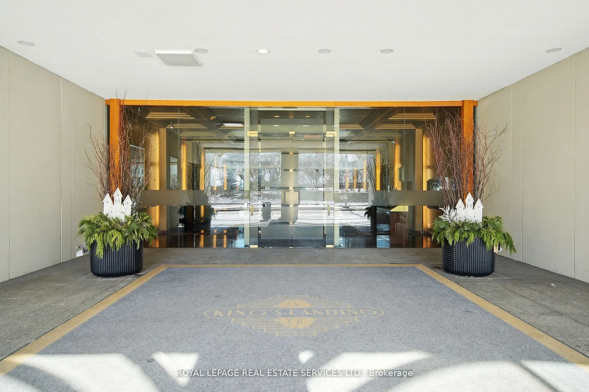 480 Queens Quay W #601