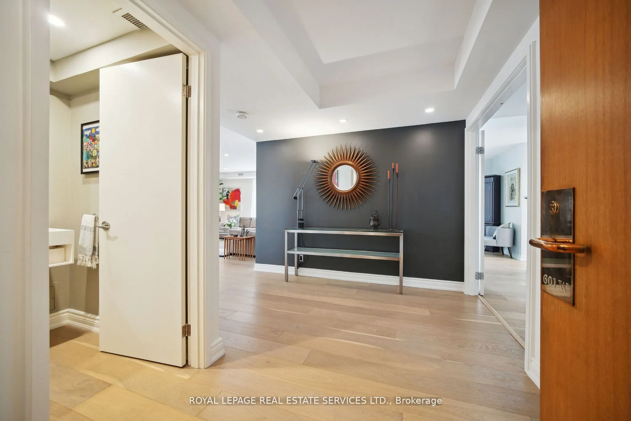 480 Queens Quay W #601