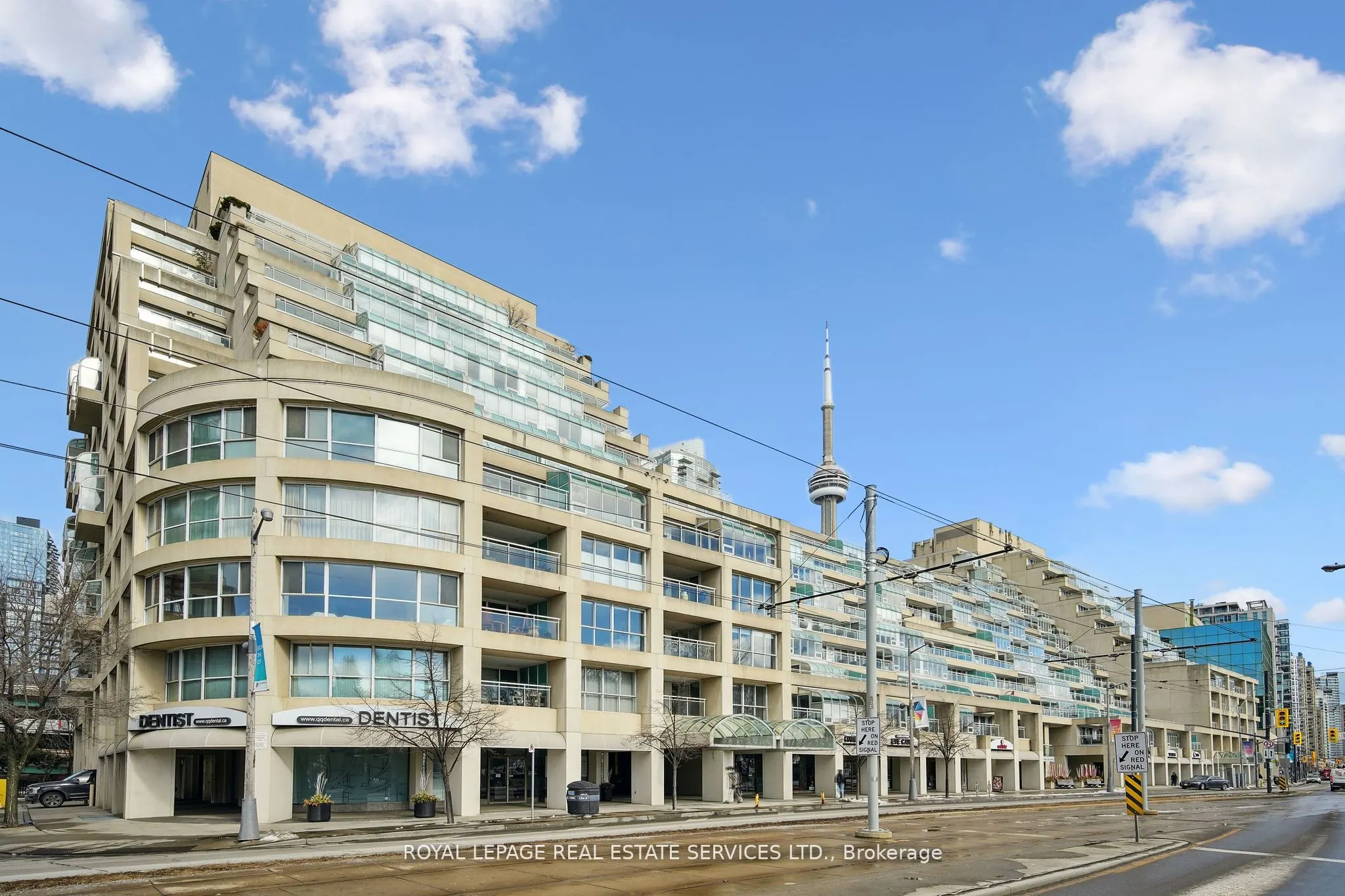 480 Queens Quay W #601