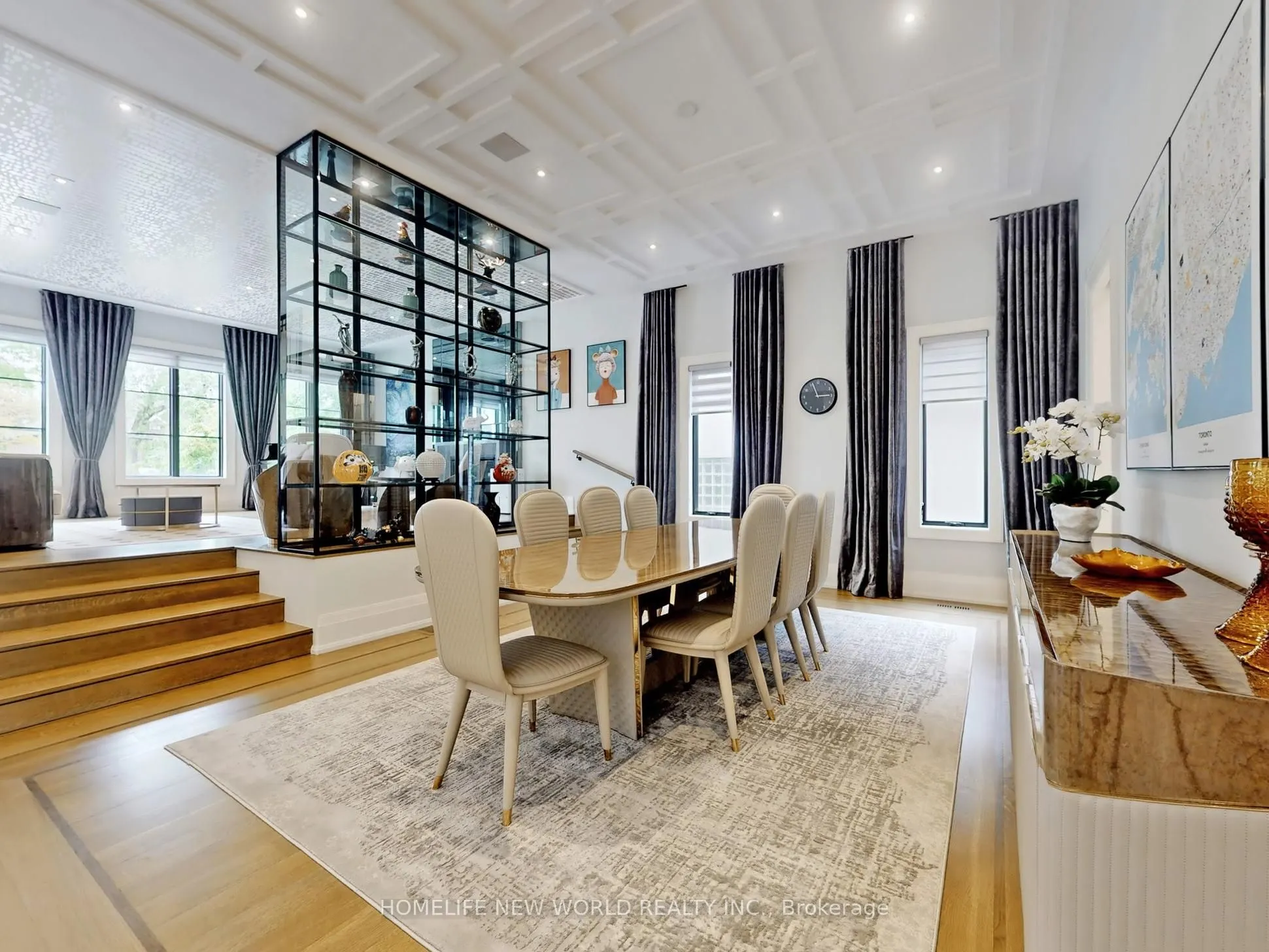 154 Yonge Boulevard