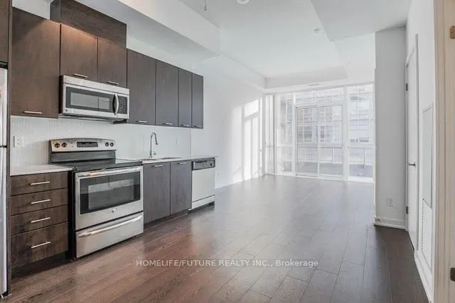 20 Bruyeres Mews, #319
