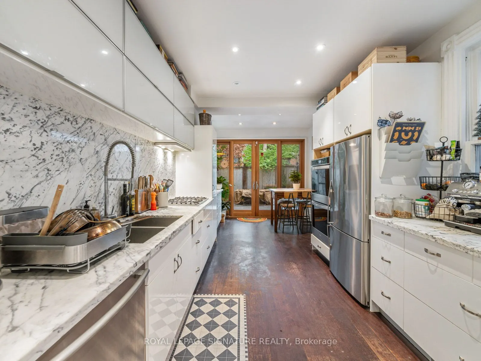 14 Tranby Avenue