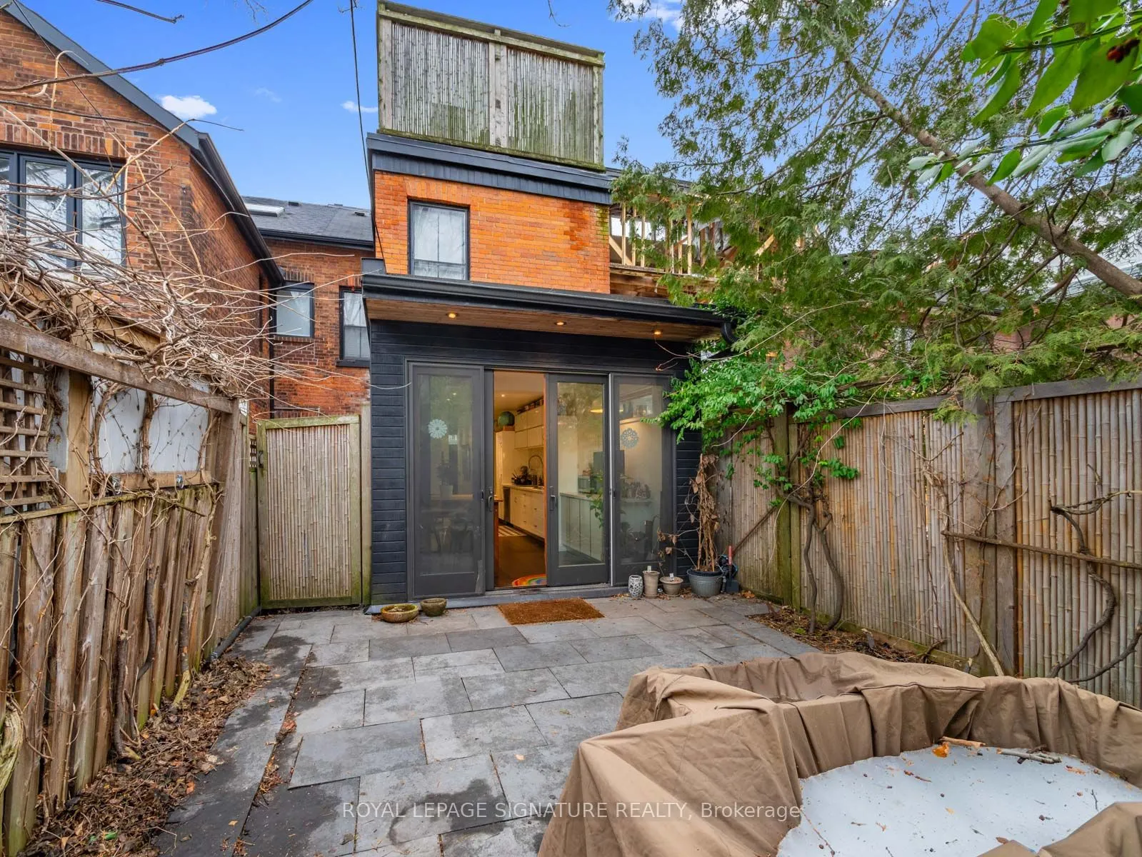14 Tranby Avenue