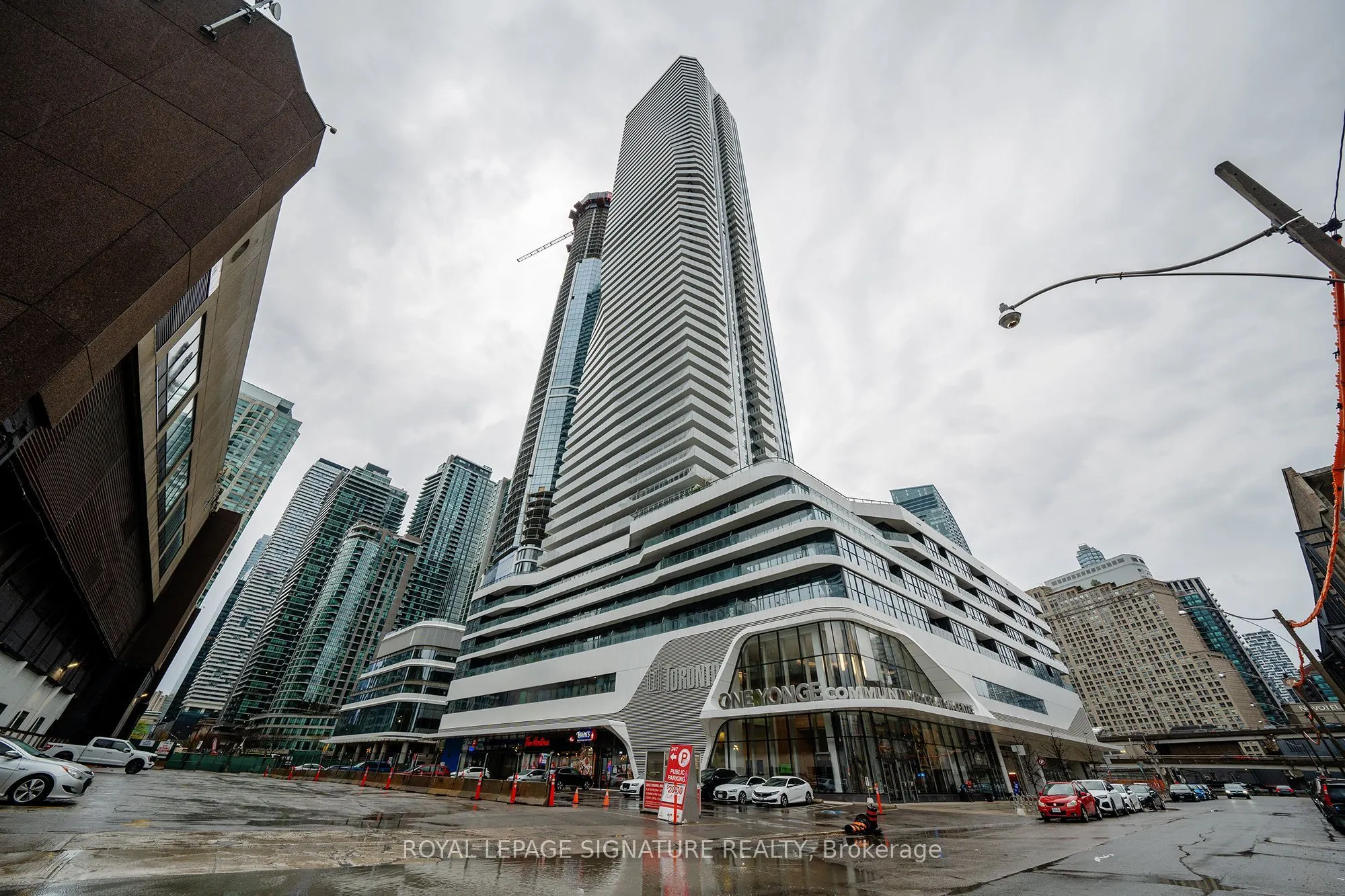 28 Freeland Street, #1401