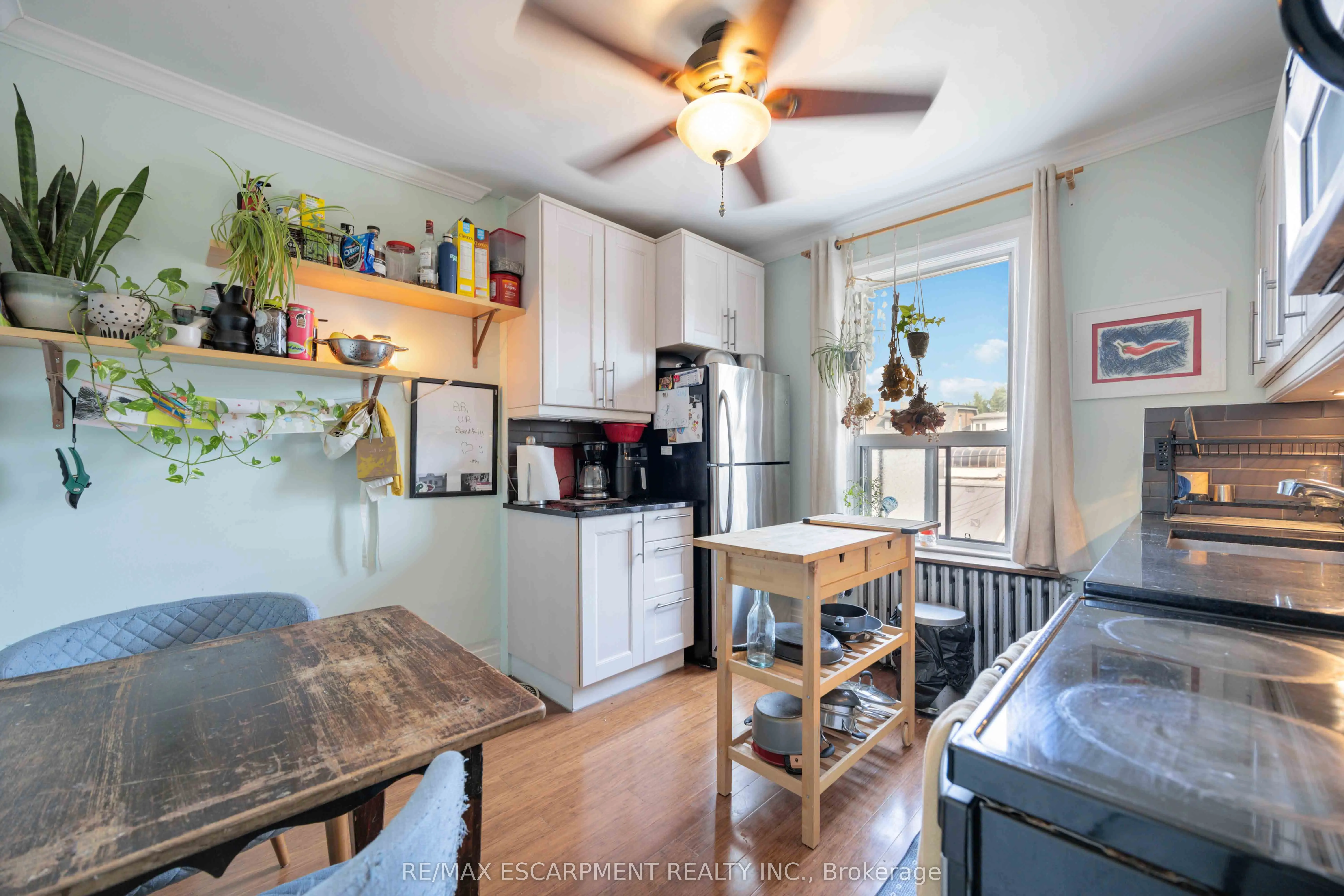 689 Dovercourt Road