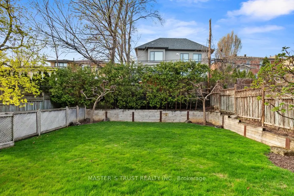 28 Forest Ridge Drive