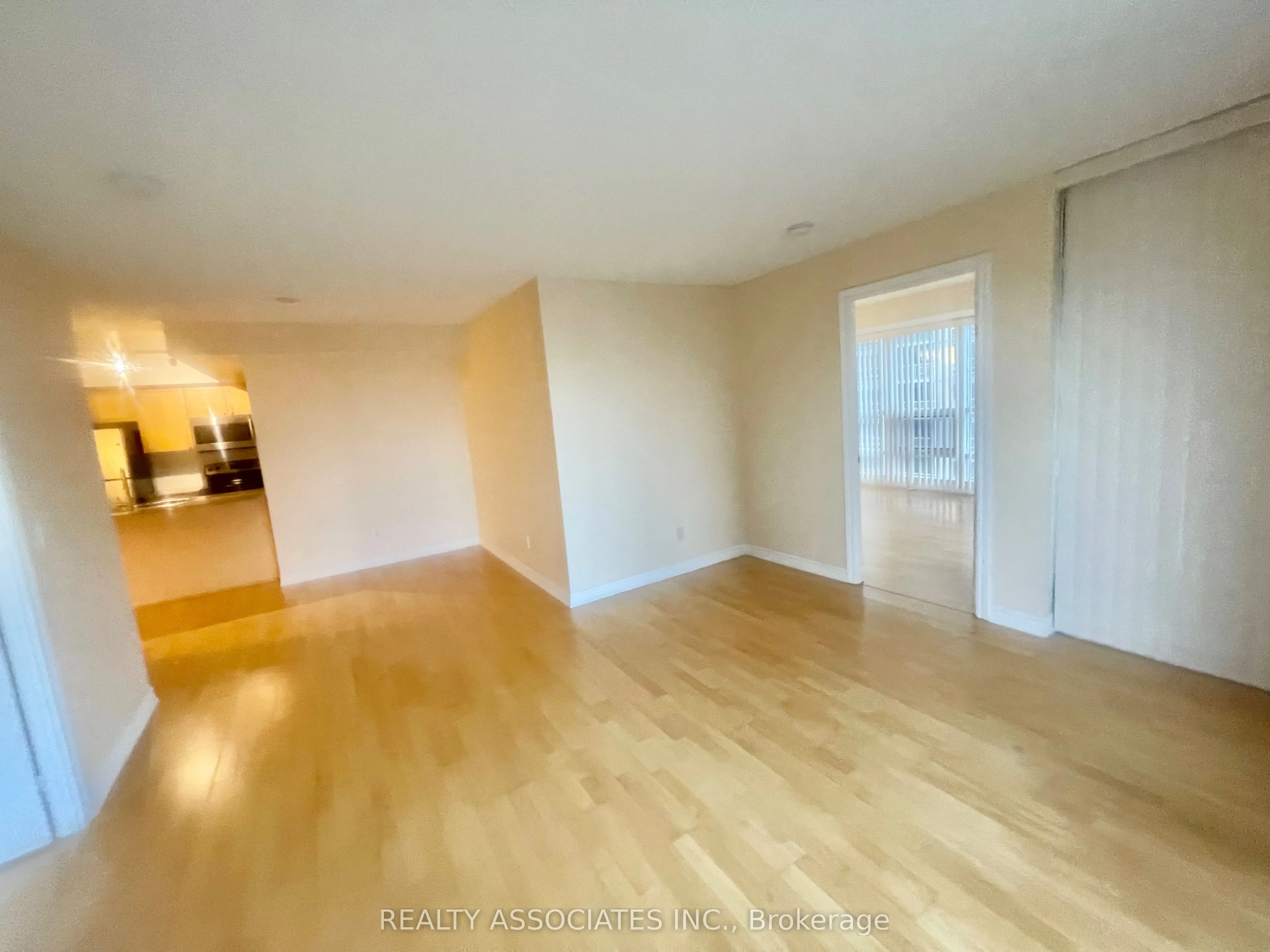 761 Bay Street, #2702