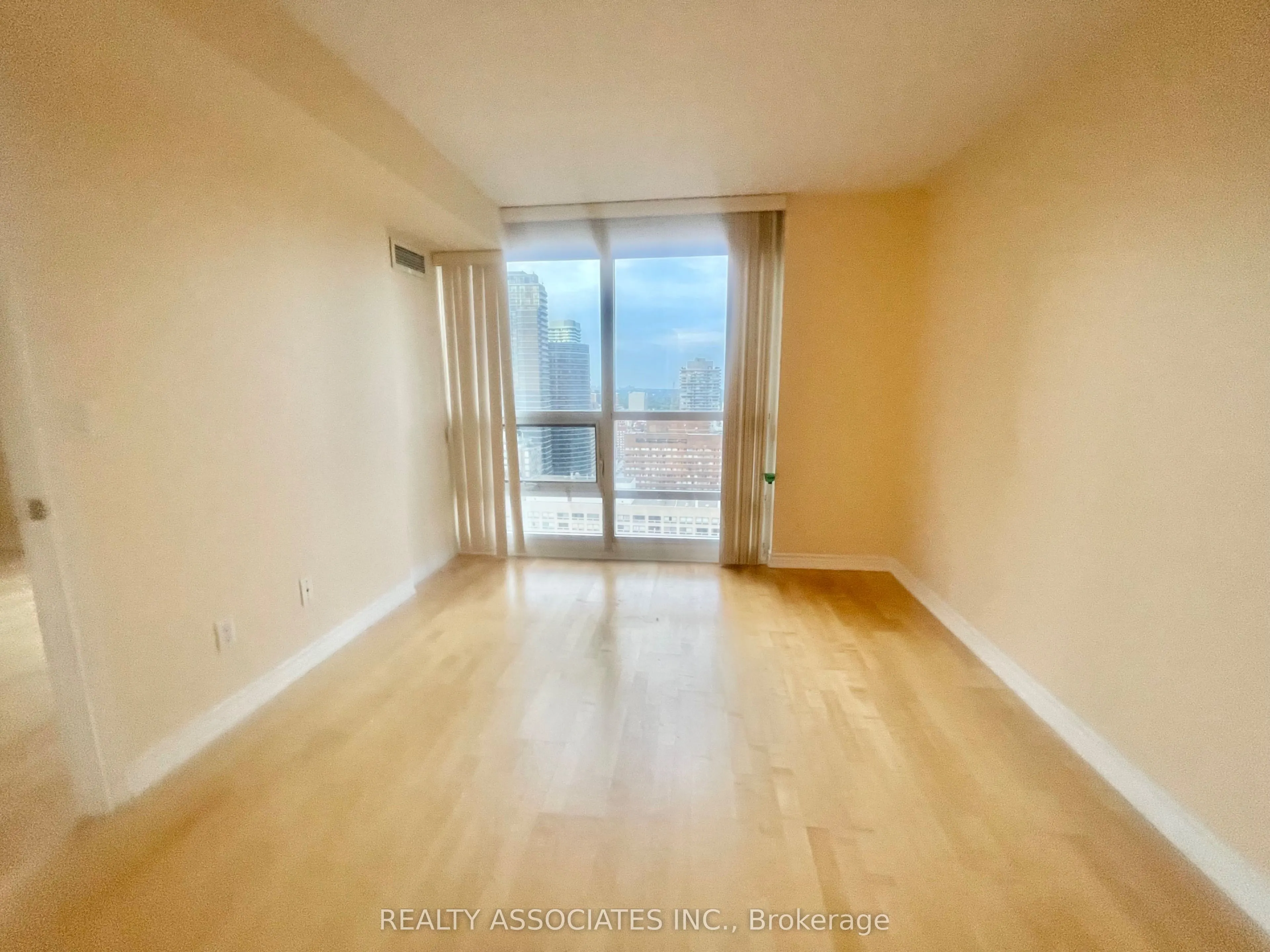 761 Bay Street, #2702