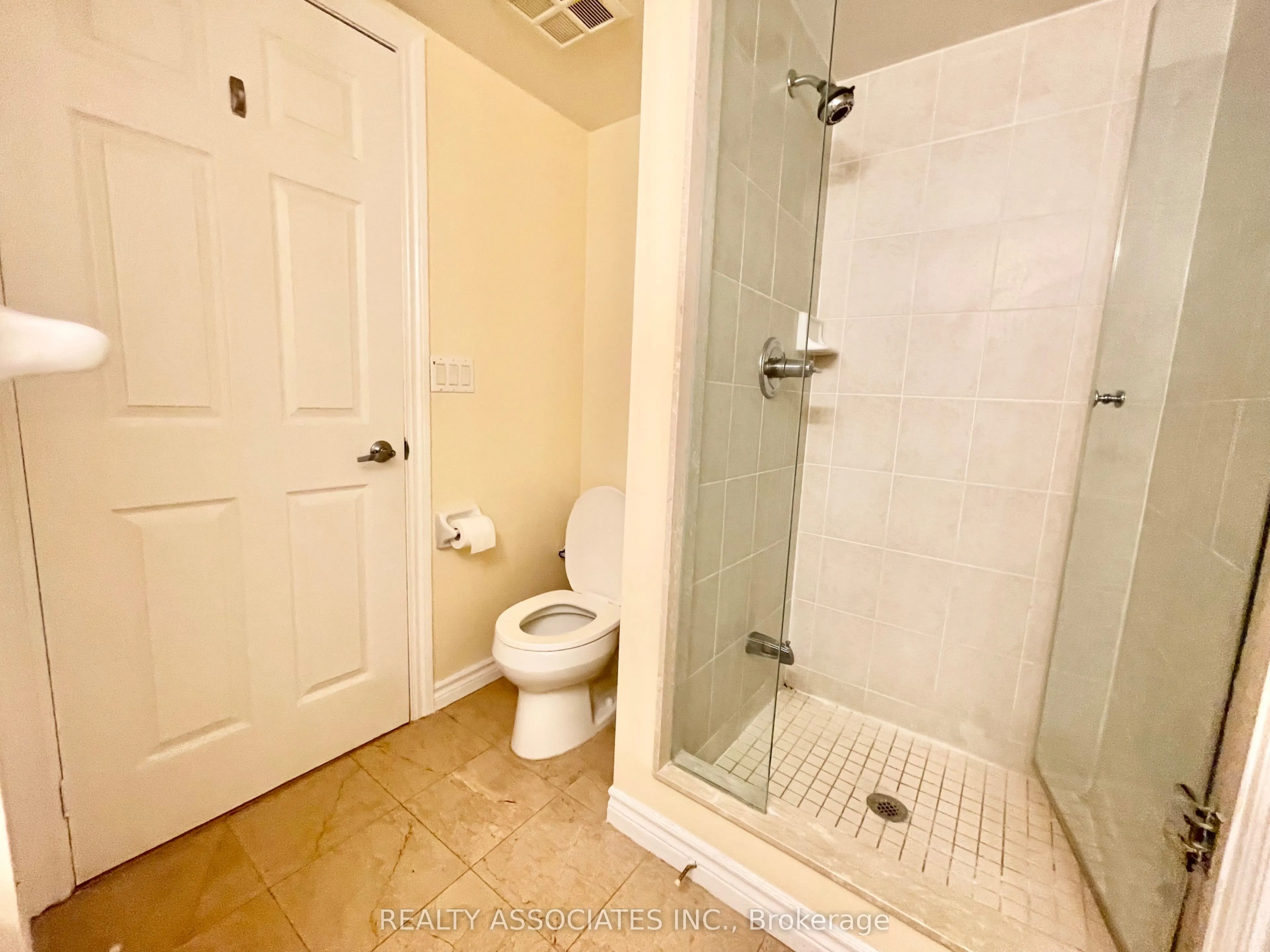 761 Bay Street, #2702