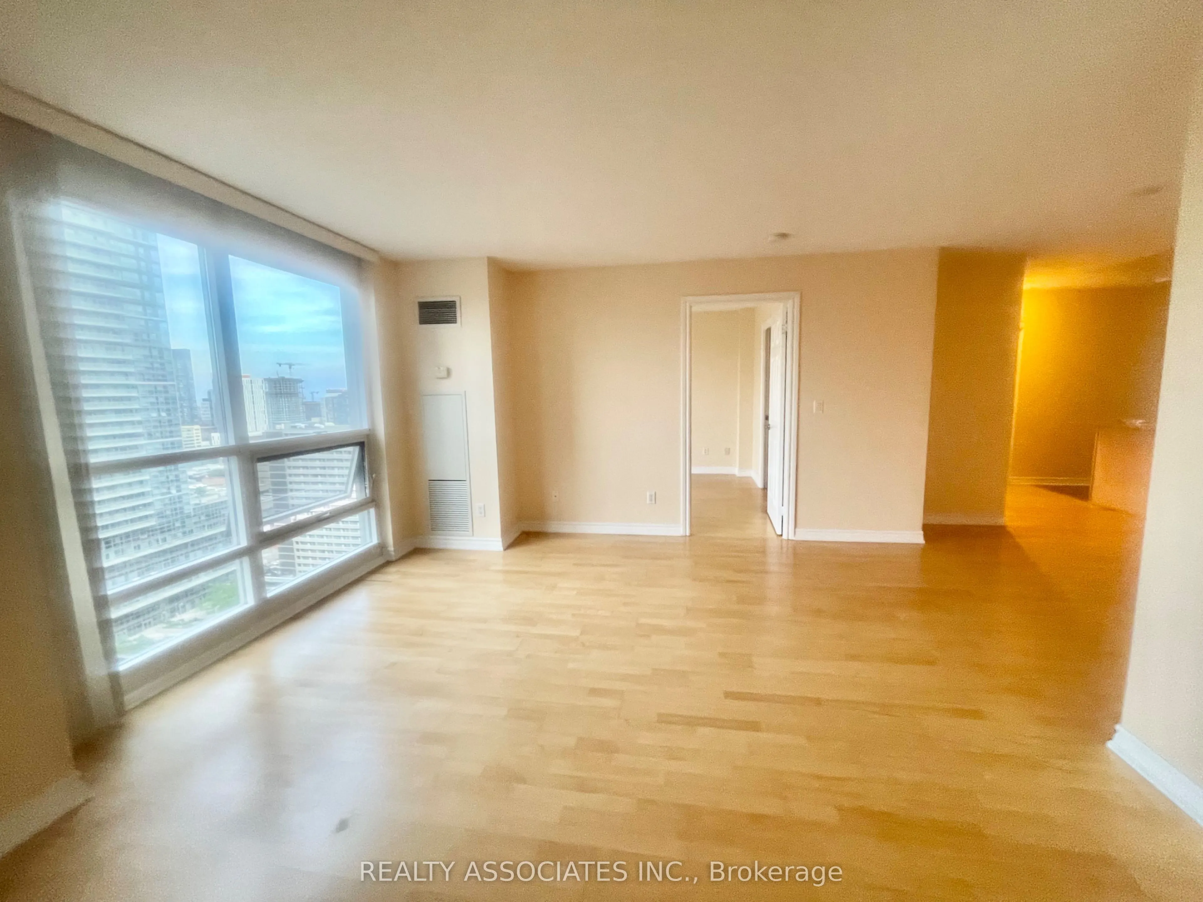 761 Bay Street, #2702