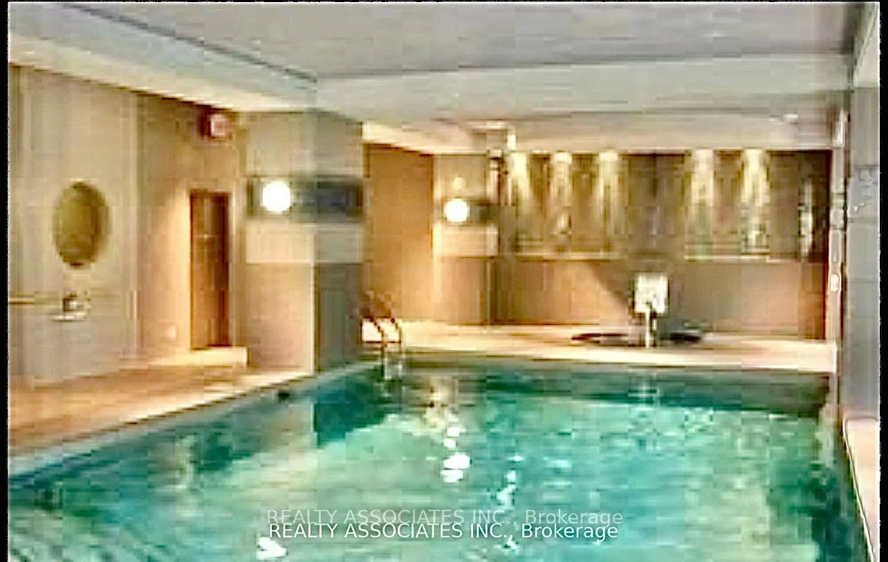 761 Bay Street, #2702