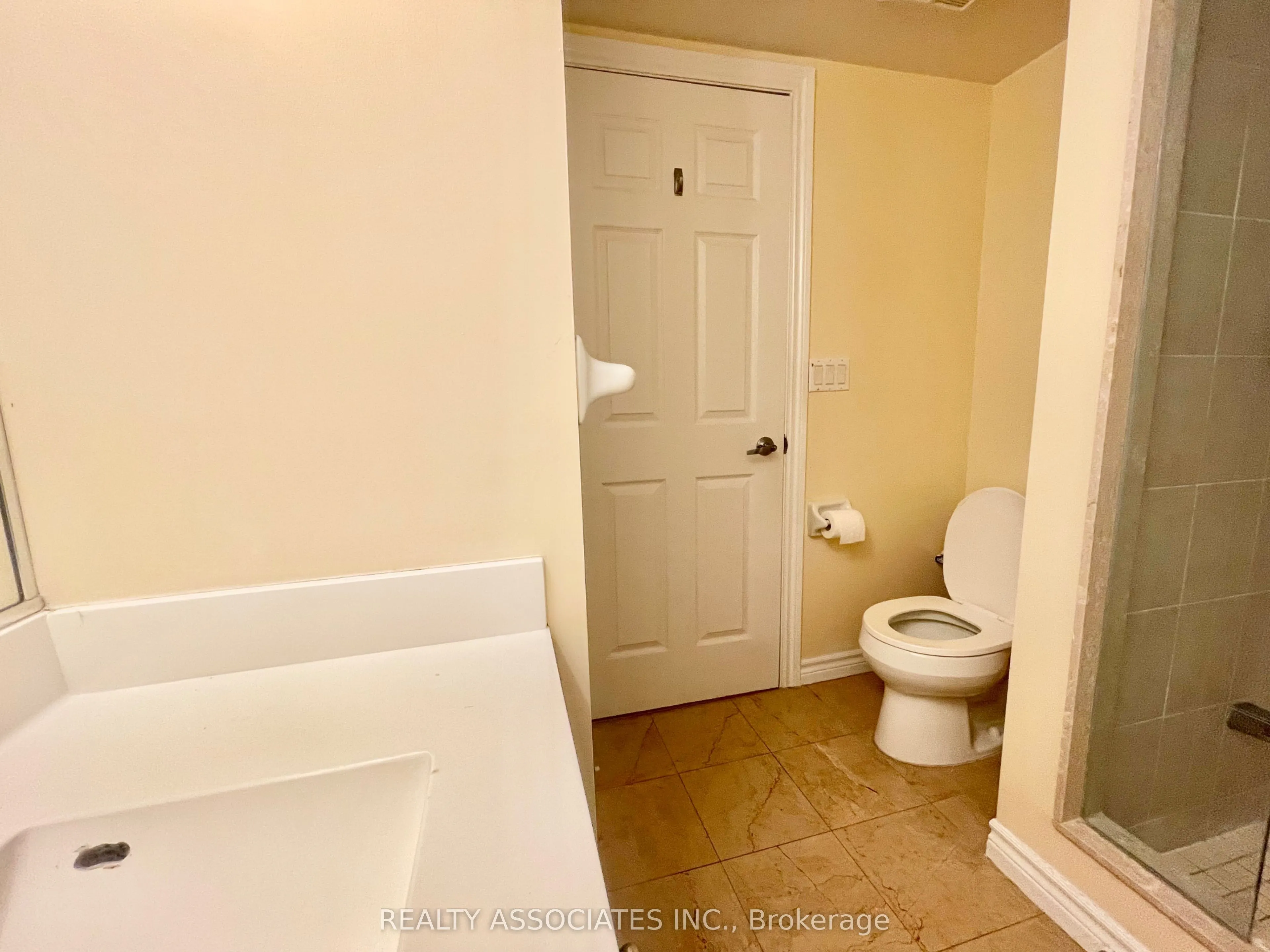 761 Bay Street, #2702