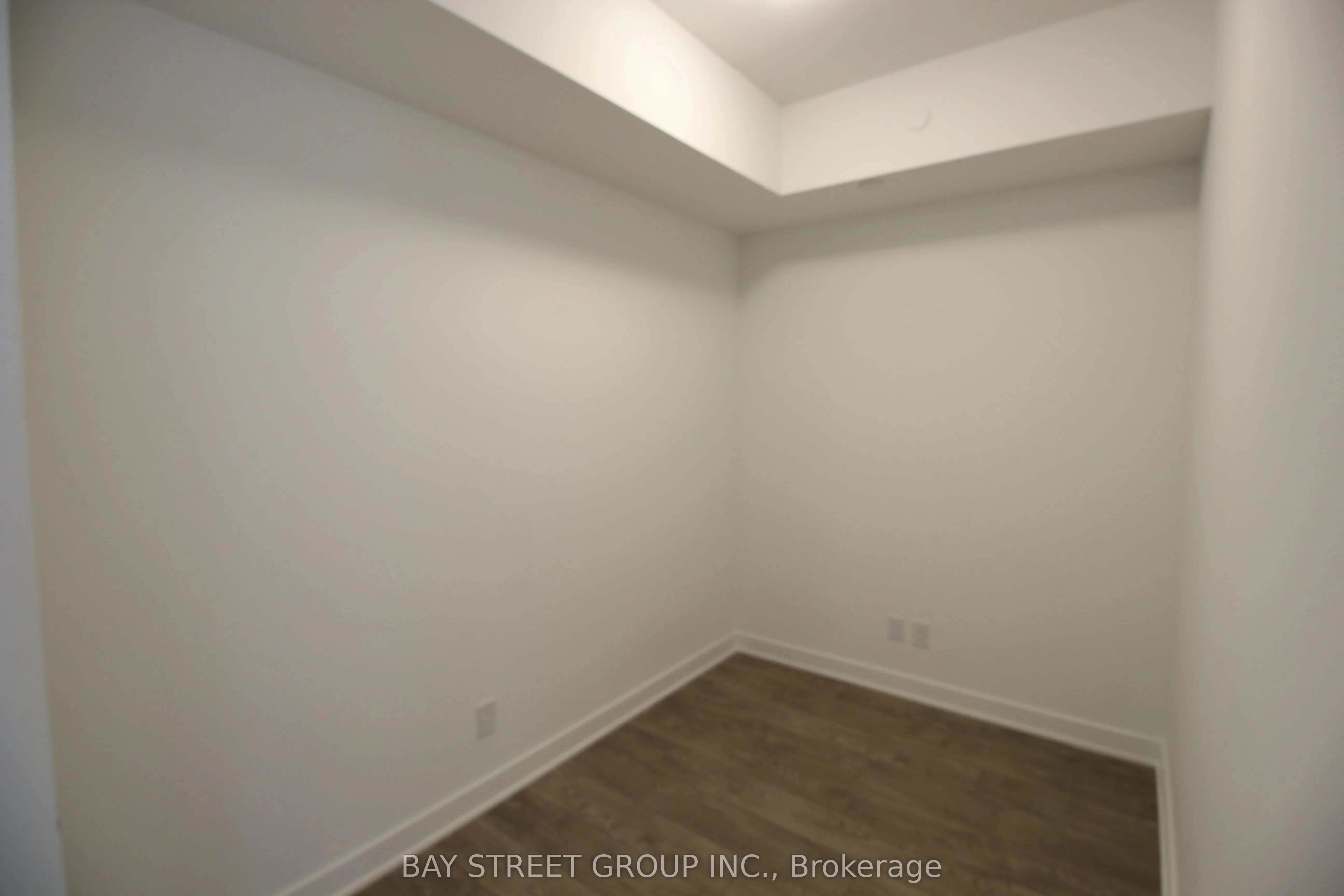 543 Richmond Street W #814