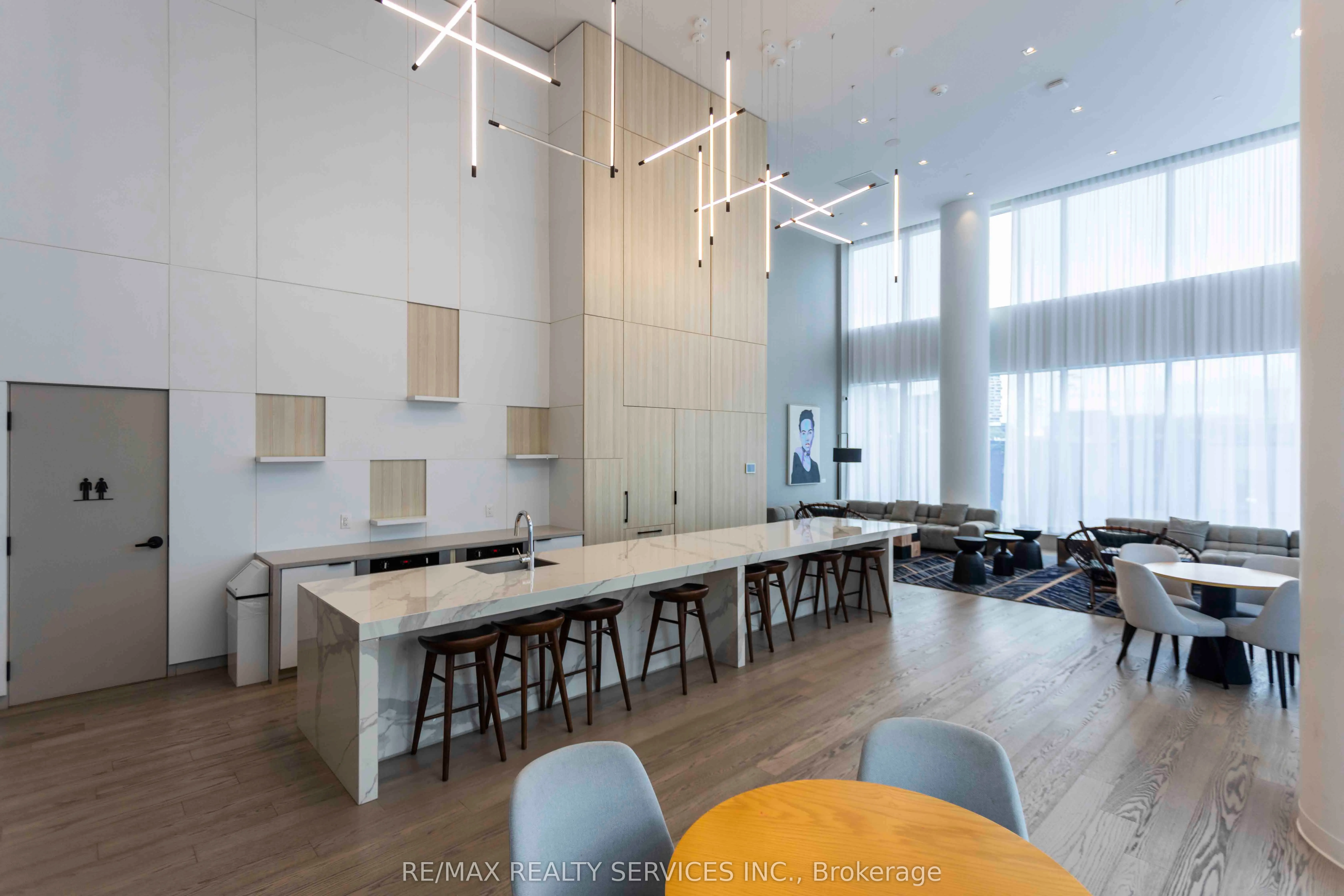 20 Tubman Avenue, #403