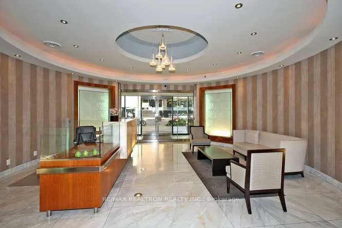 85 Bloor Street E, #1605
