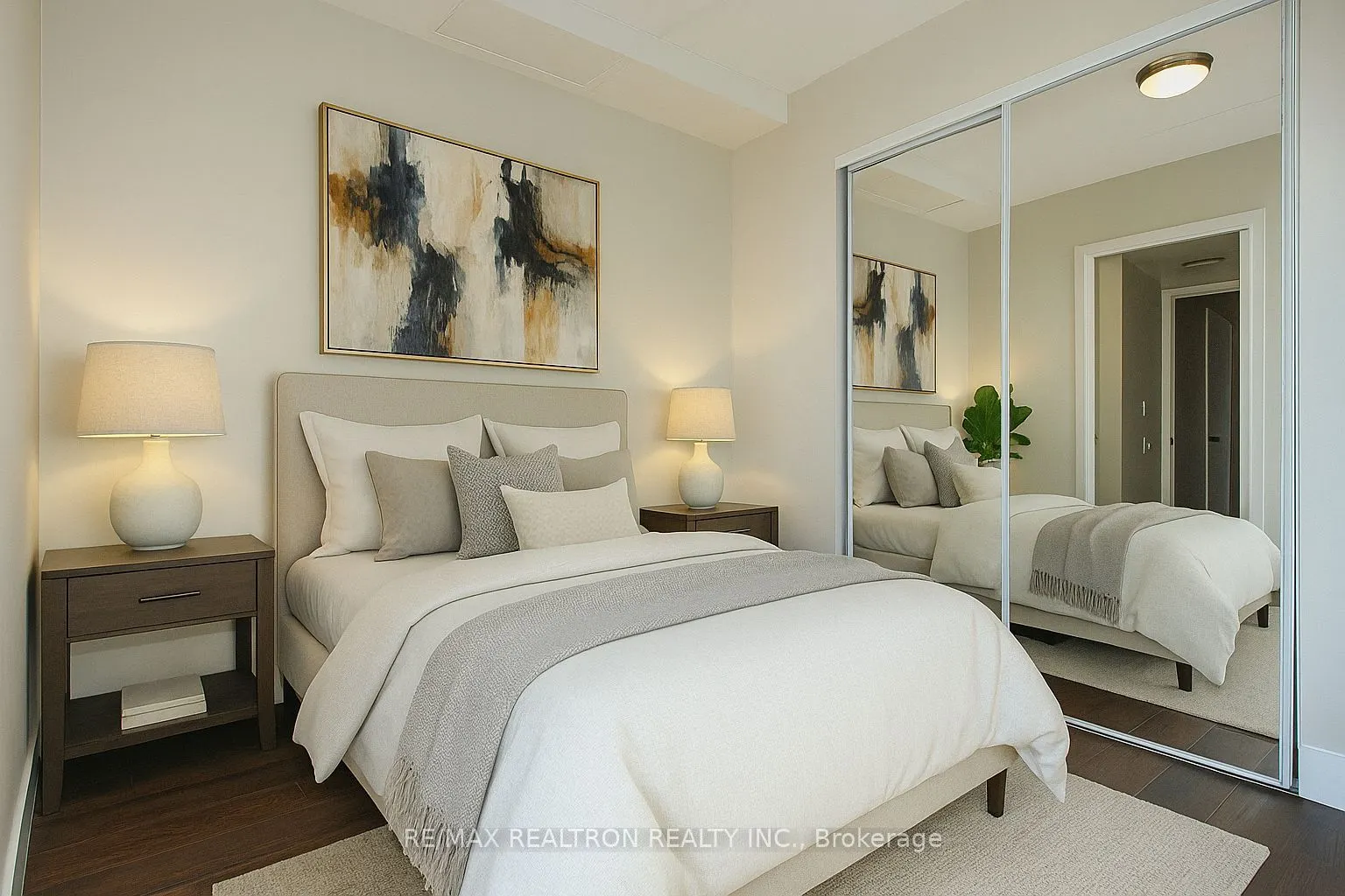 85 Bloor Street E, #1605