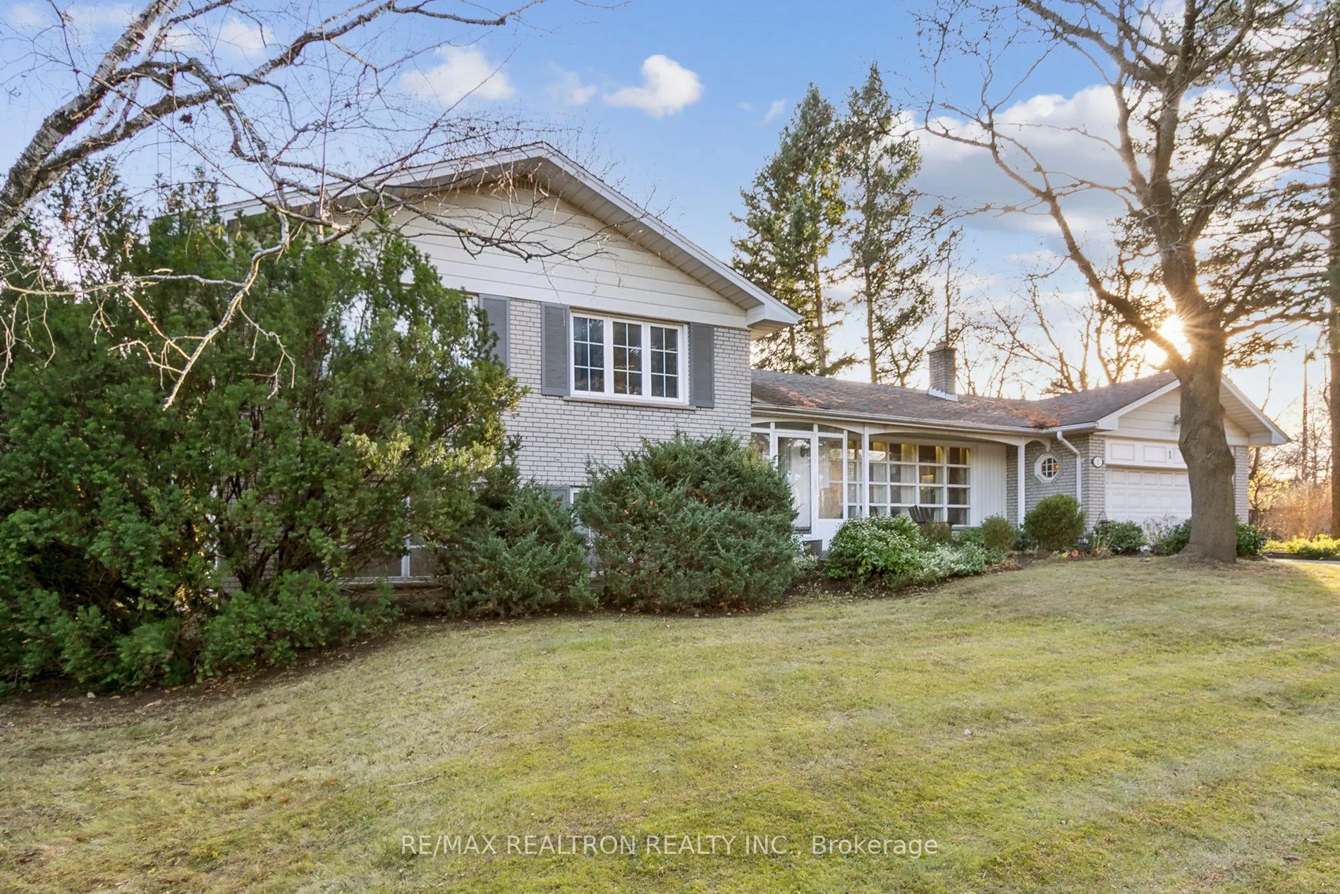 1 Wilket Road