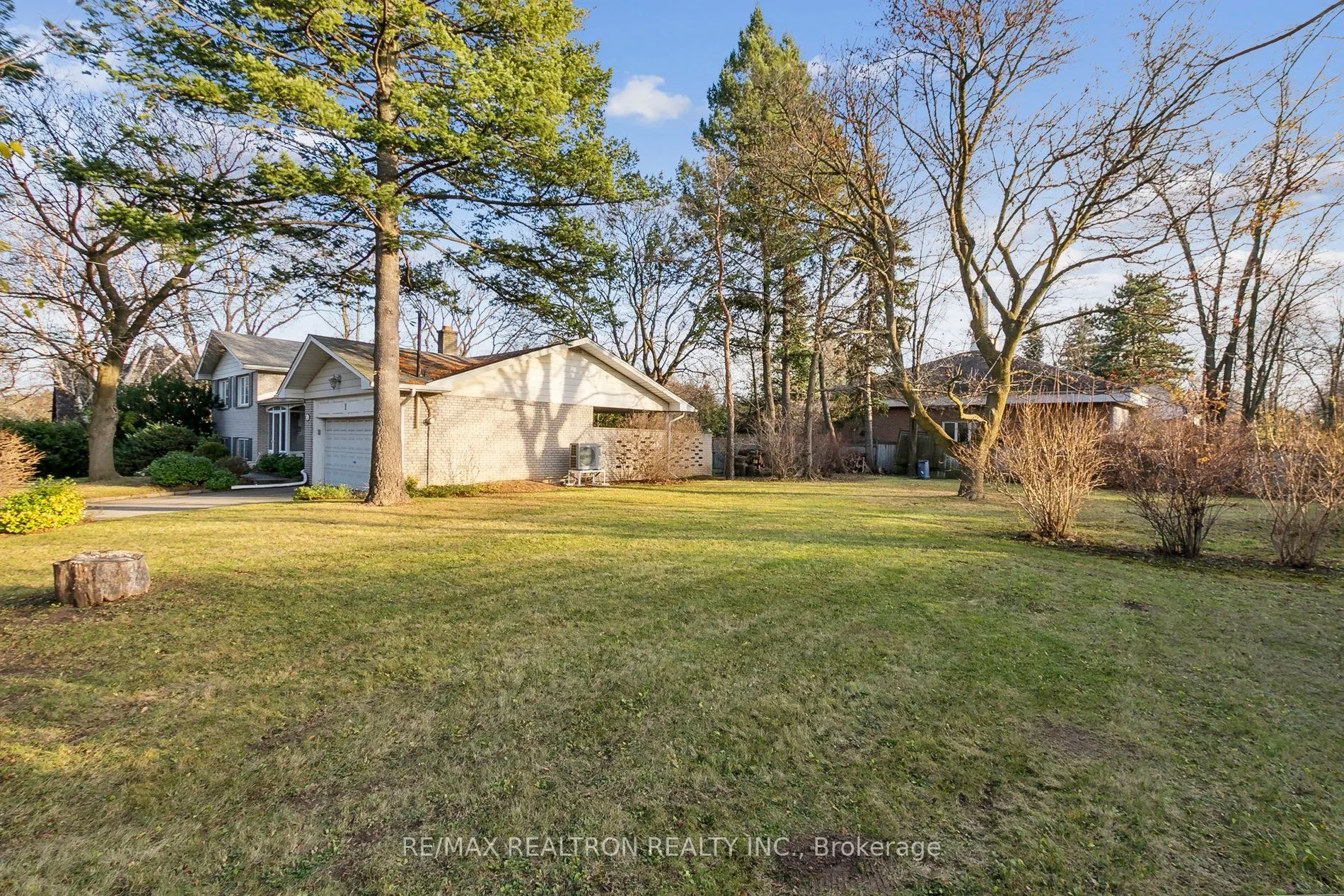 1 Wilket Road