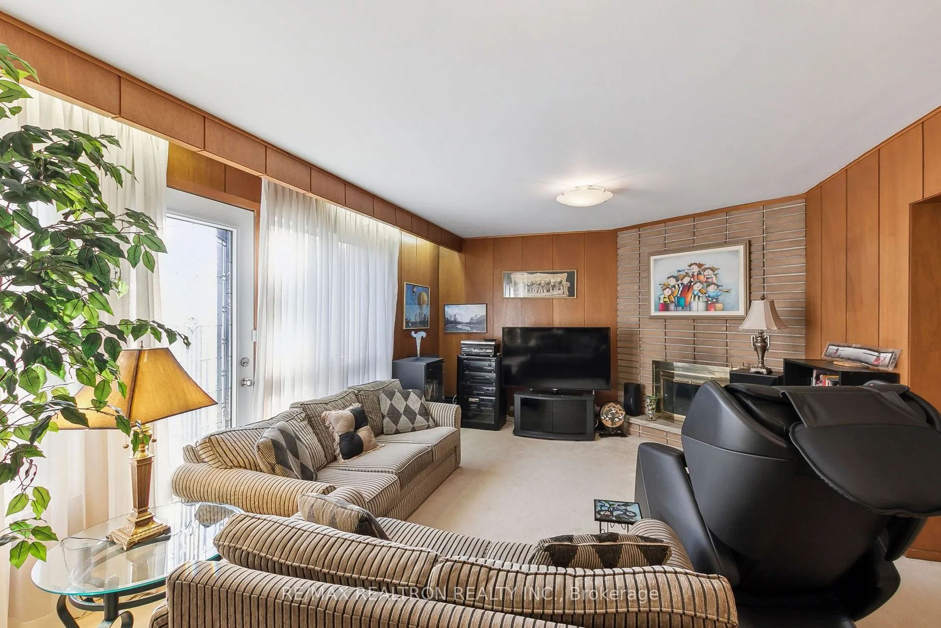 1 Wilket Road