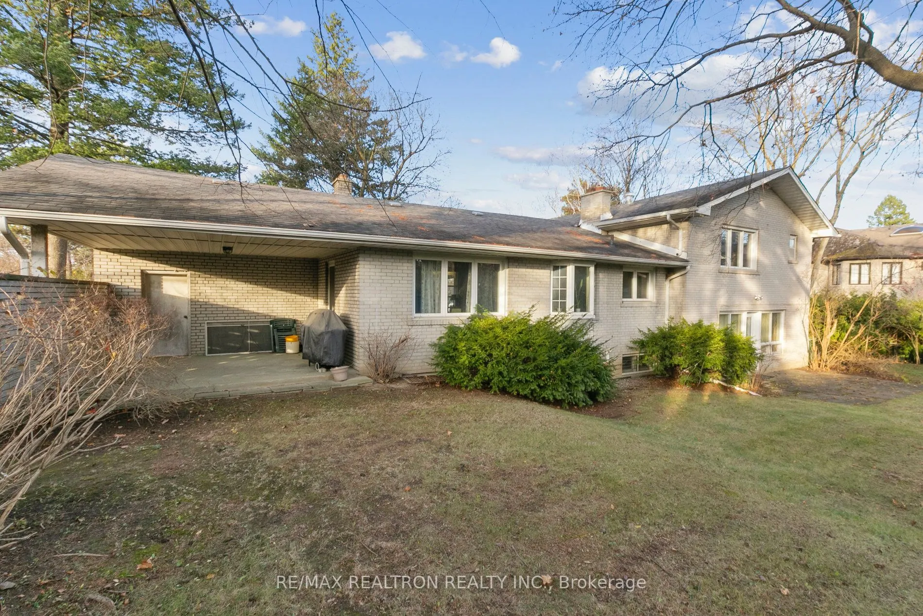 1 Wilket Road