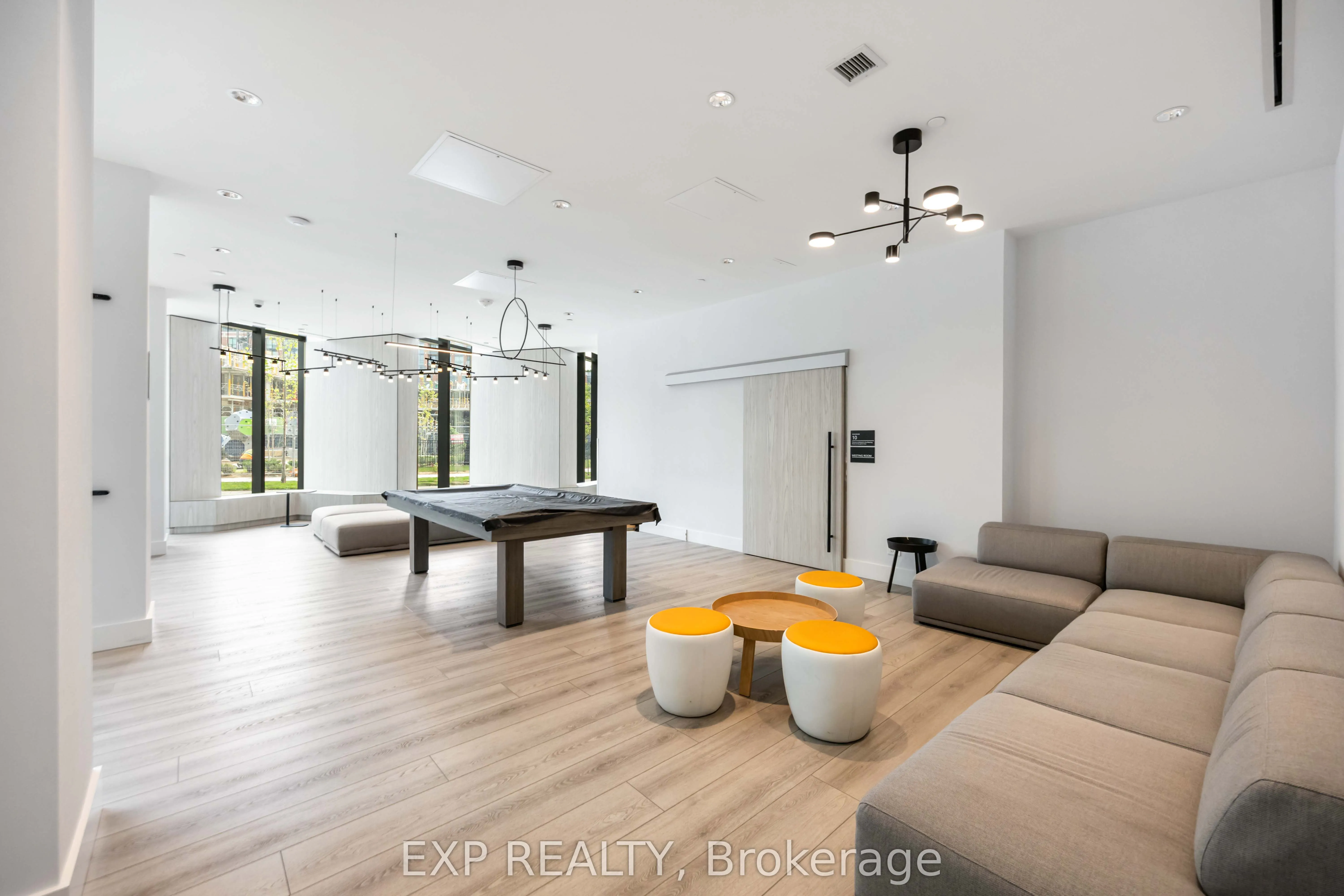 30 Tretti Way, #219