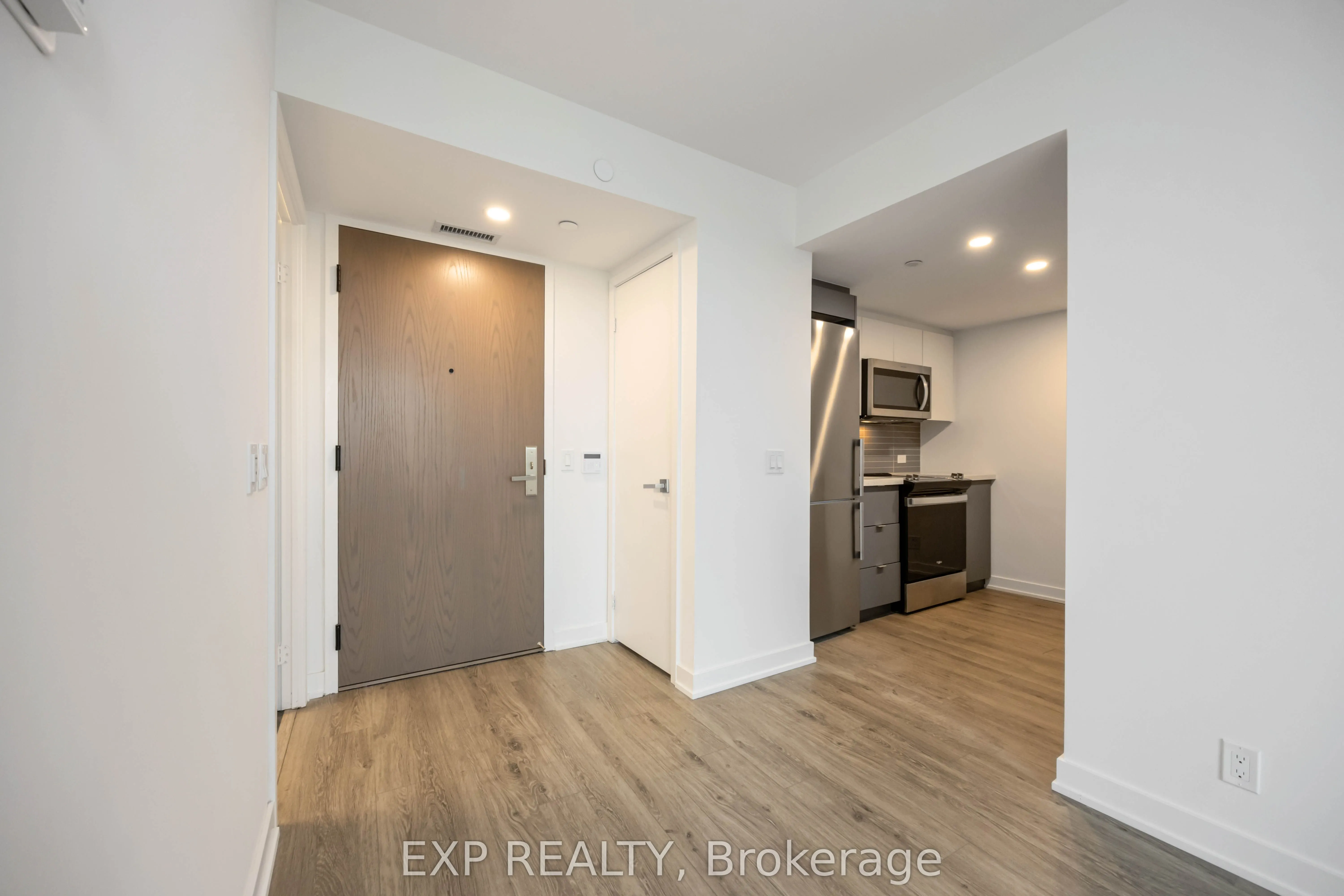 30 Tretti Way, #219