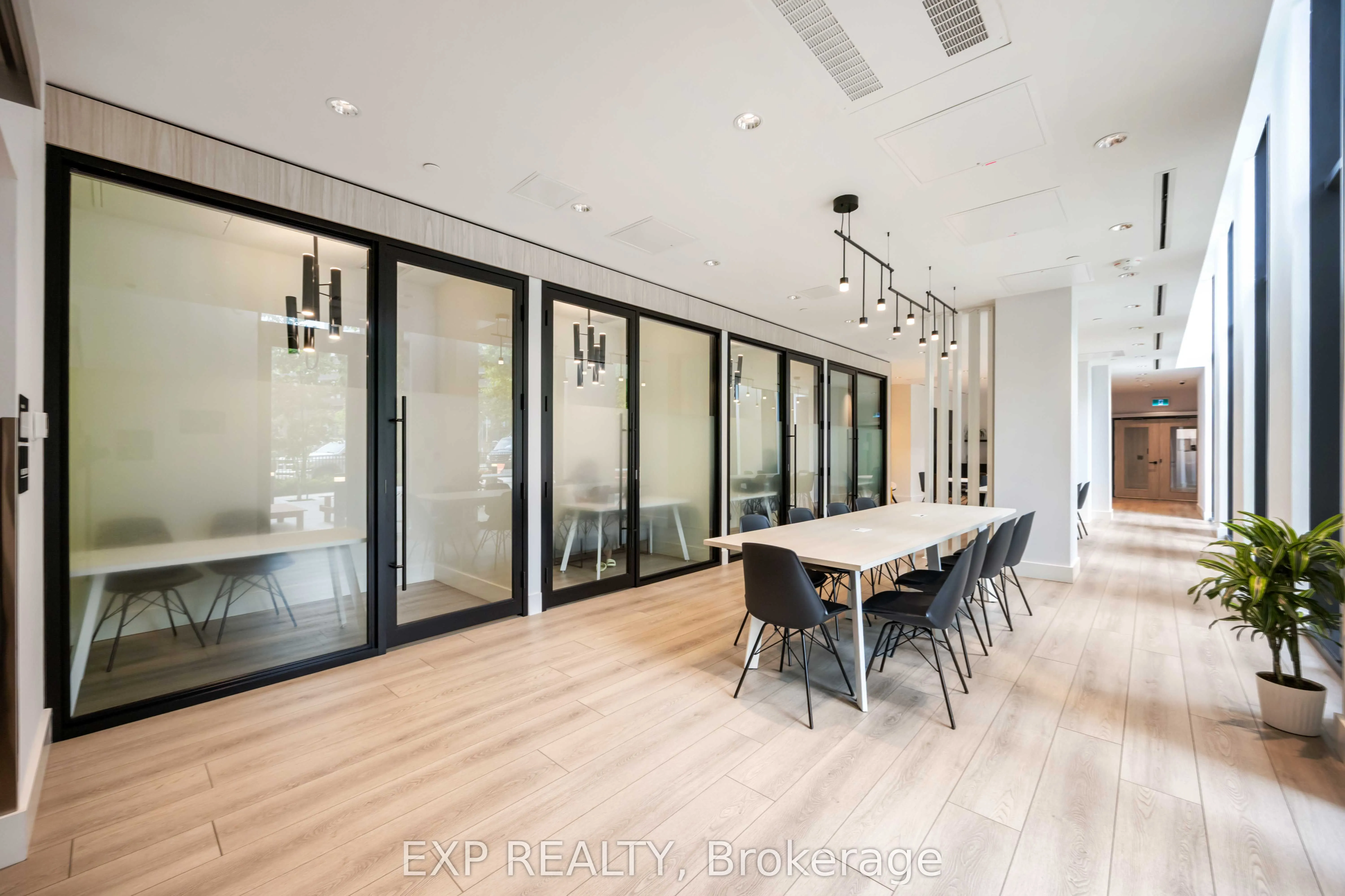 30 Tretti Way, #219