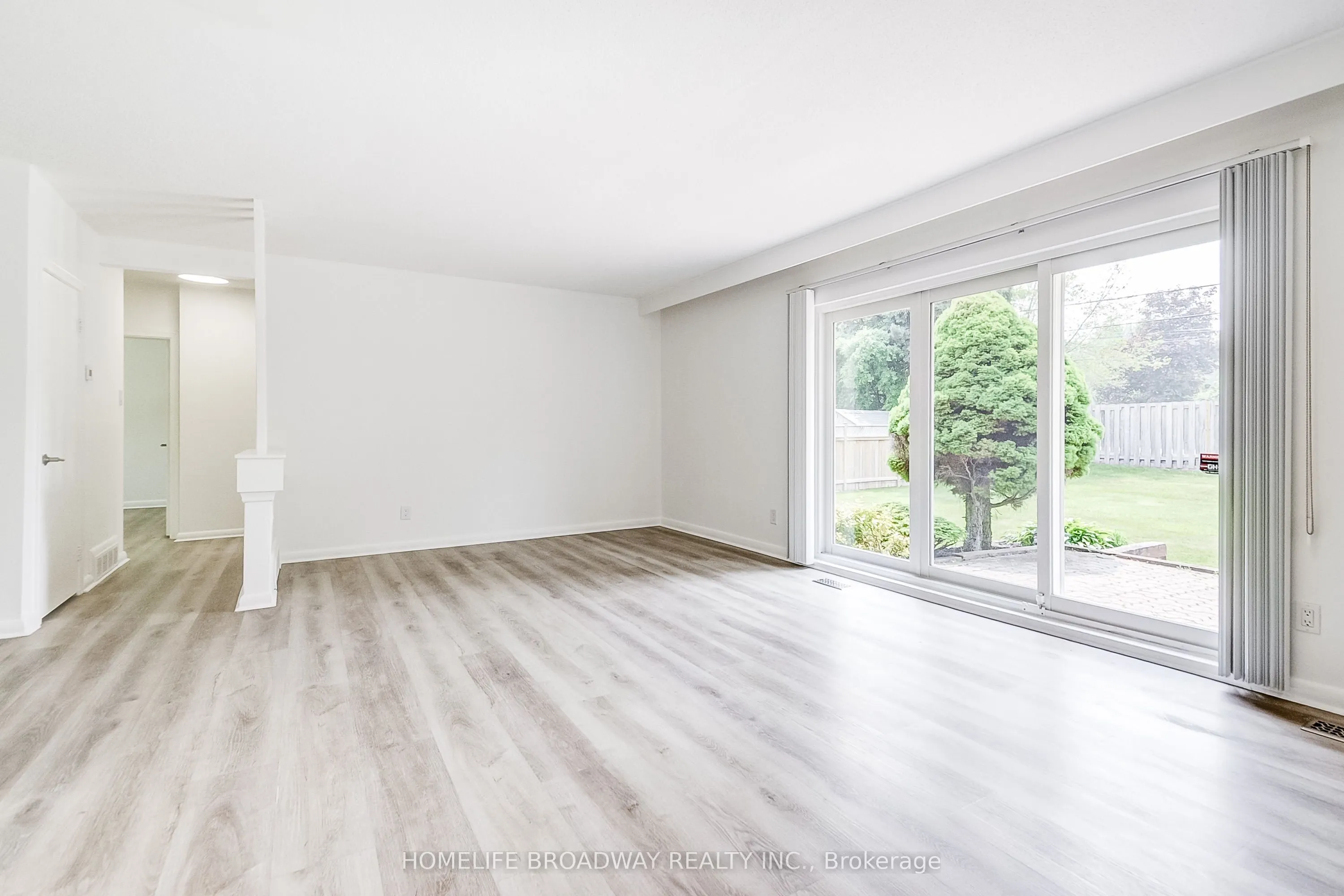 45 Hurlingham Crescent