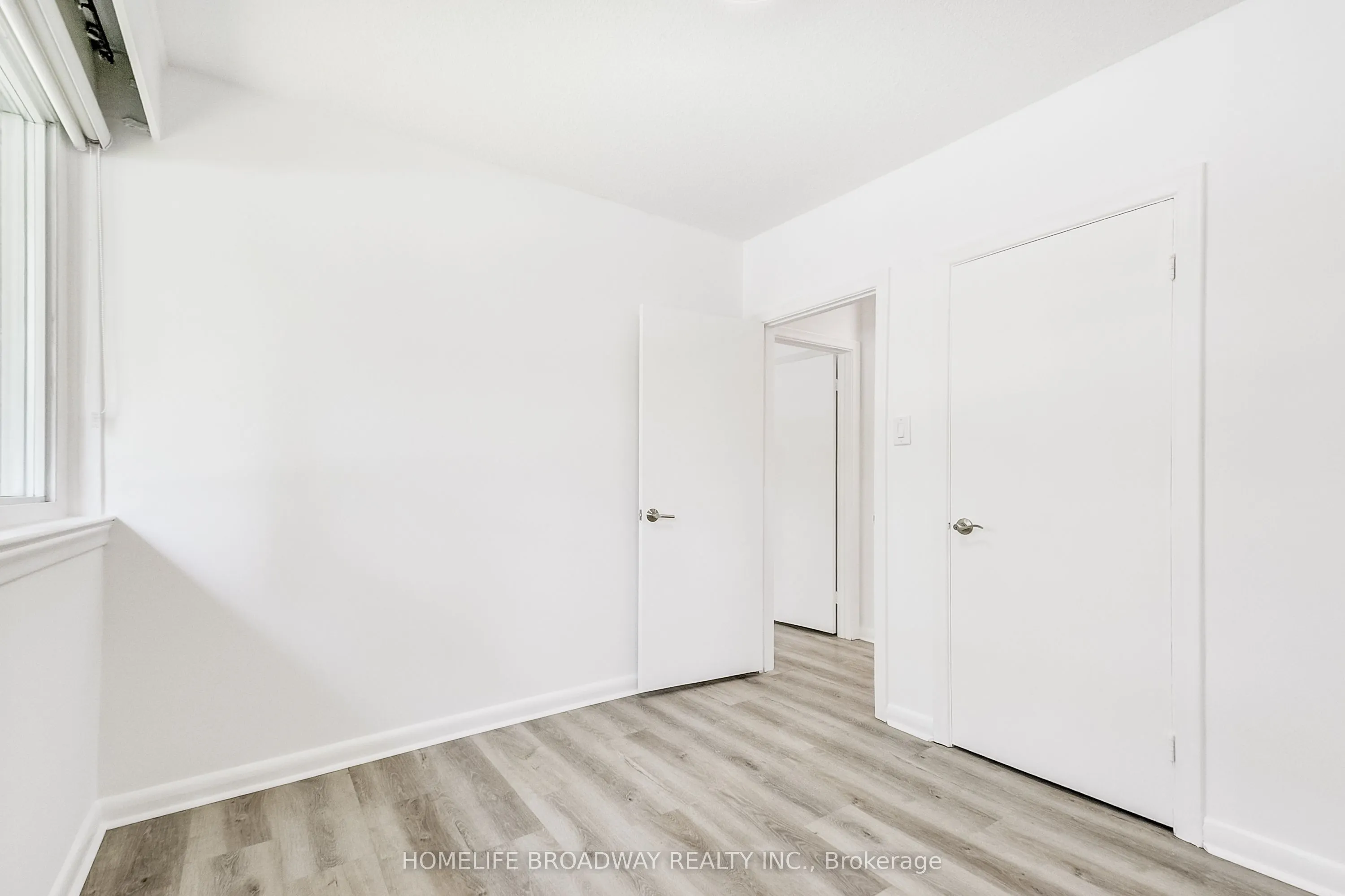 45 Hurlingham Crescent
