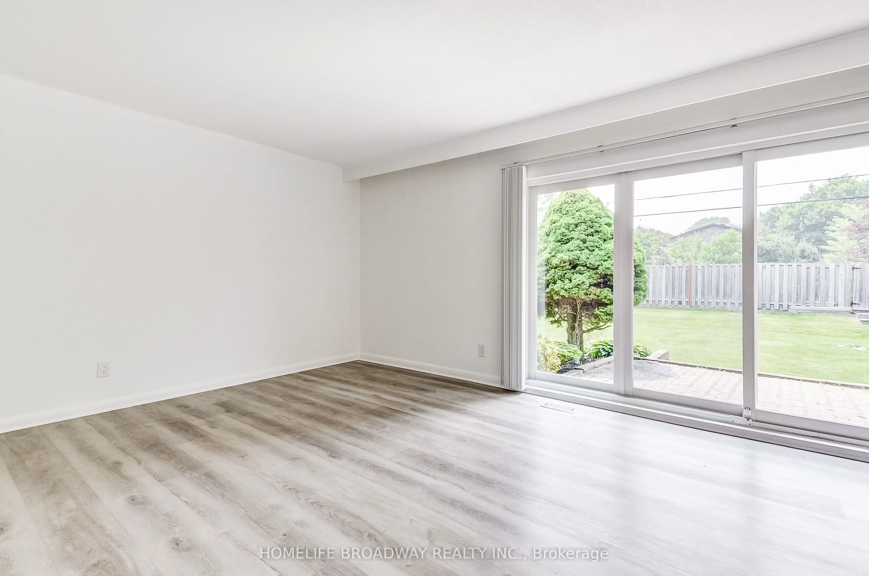 45 Hurlingham Crescent