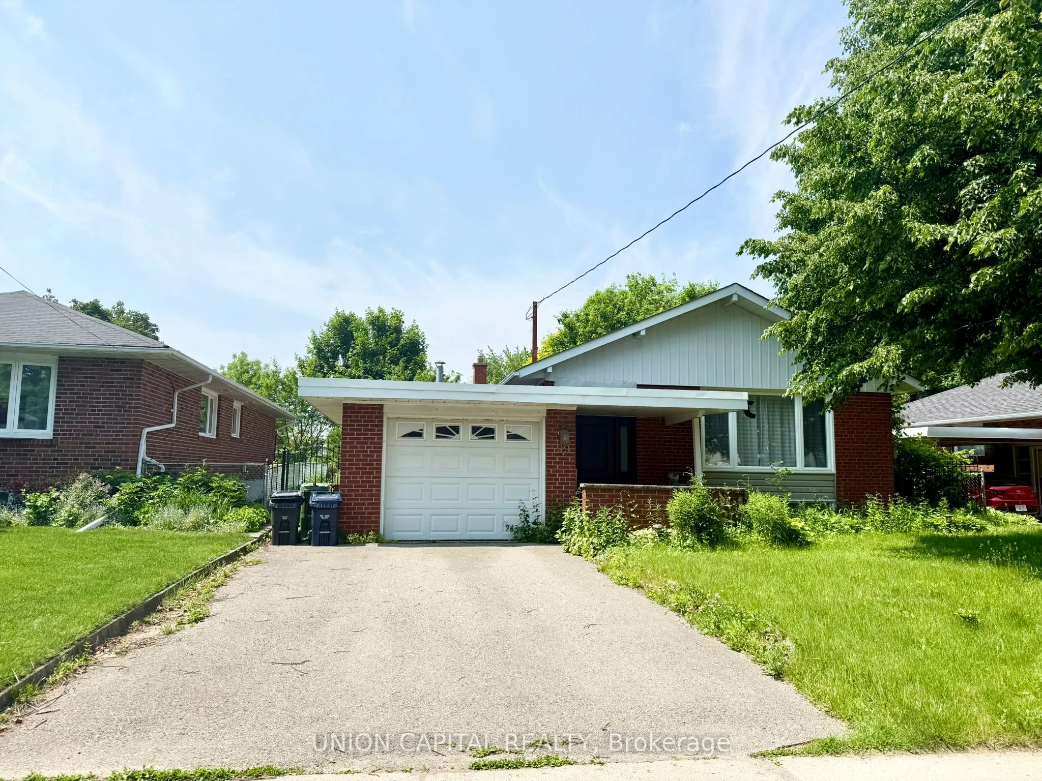 99 WYNDCLIFF Crescent