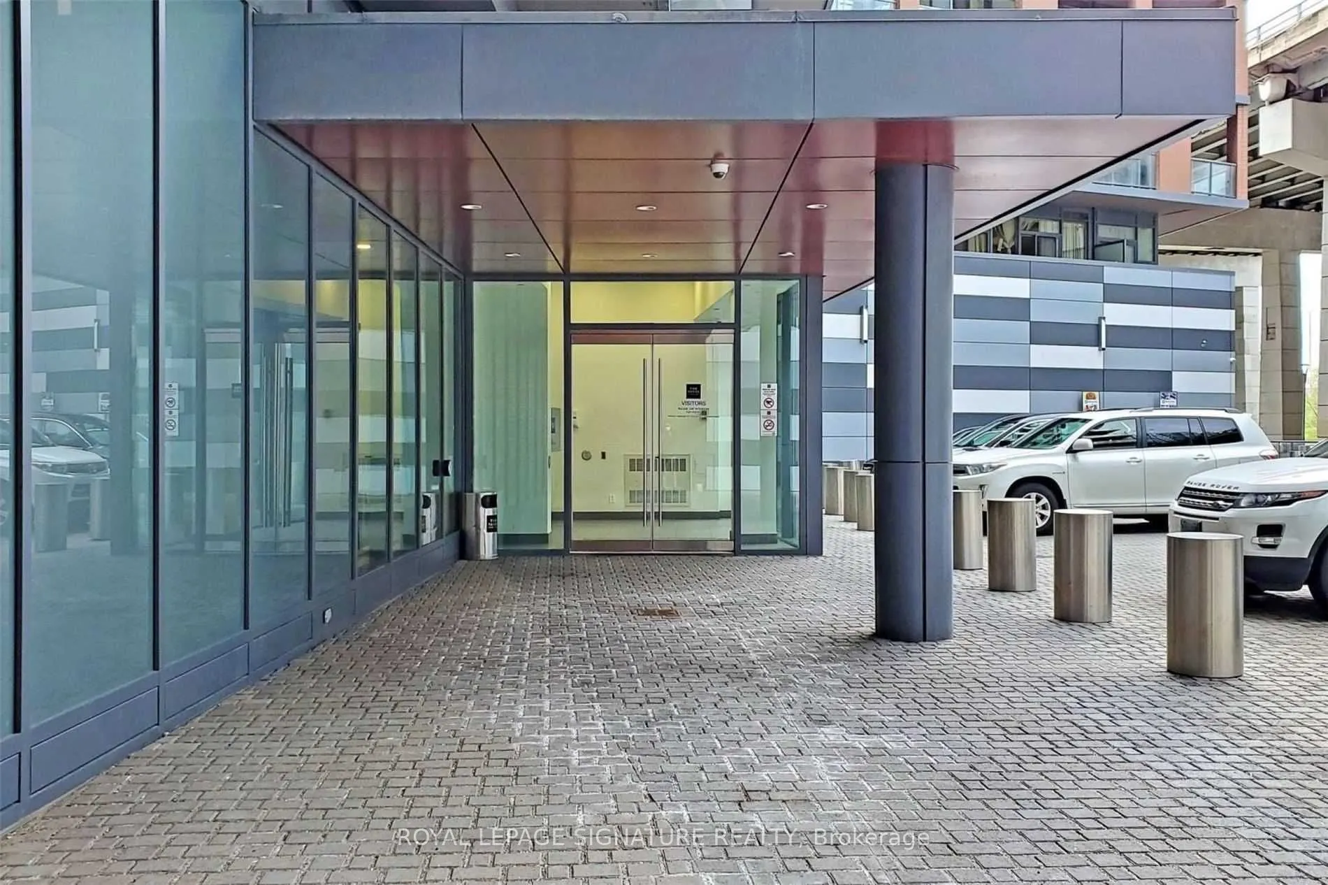 20 Bruyeres Mews, #1106