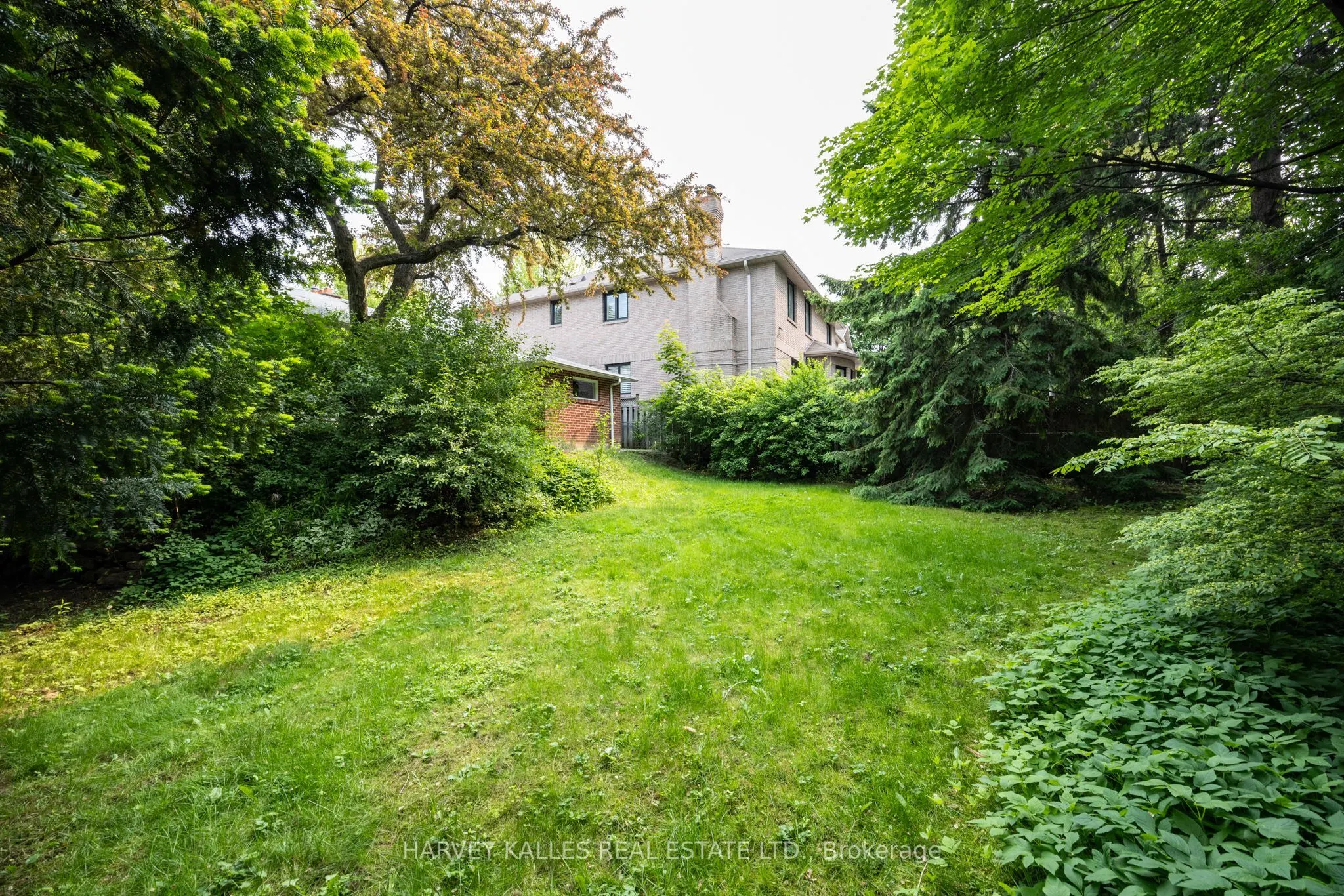 17 Munro Boulevard