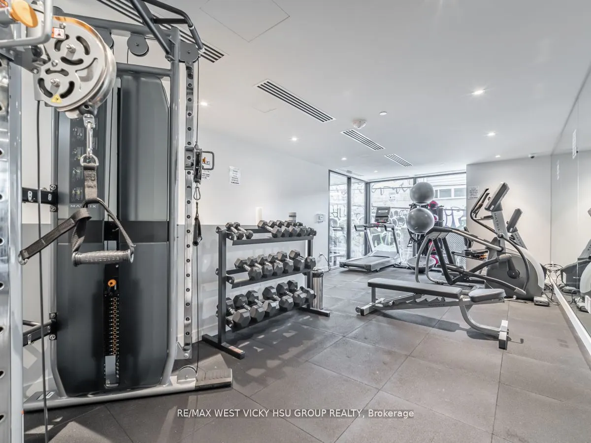 458 Richmond Street W, #806