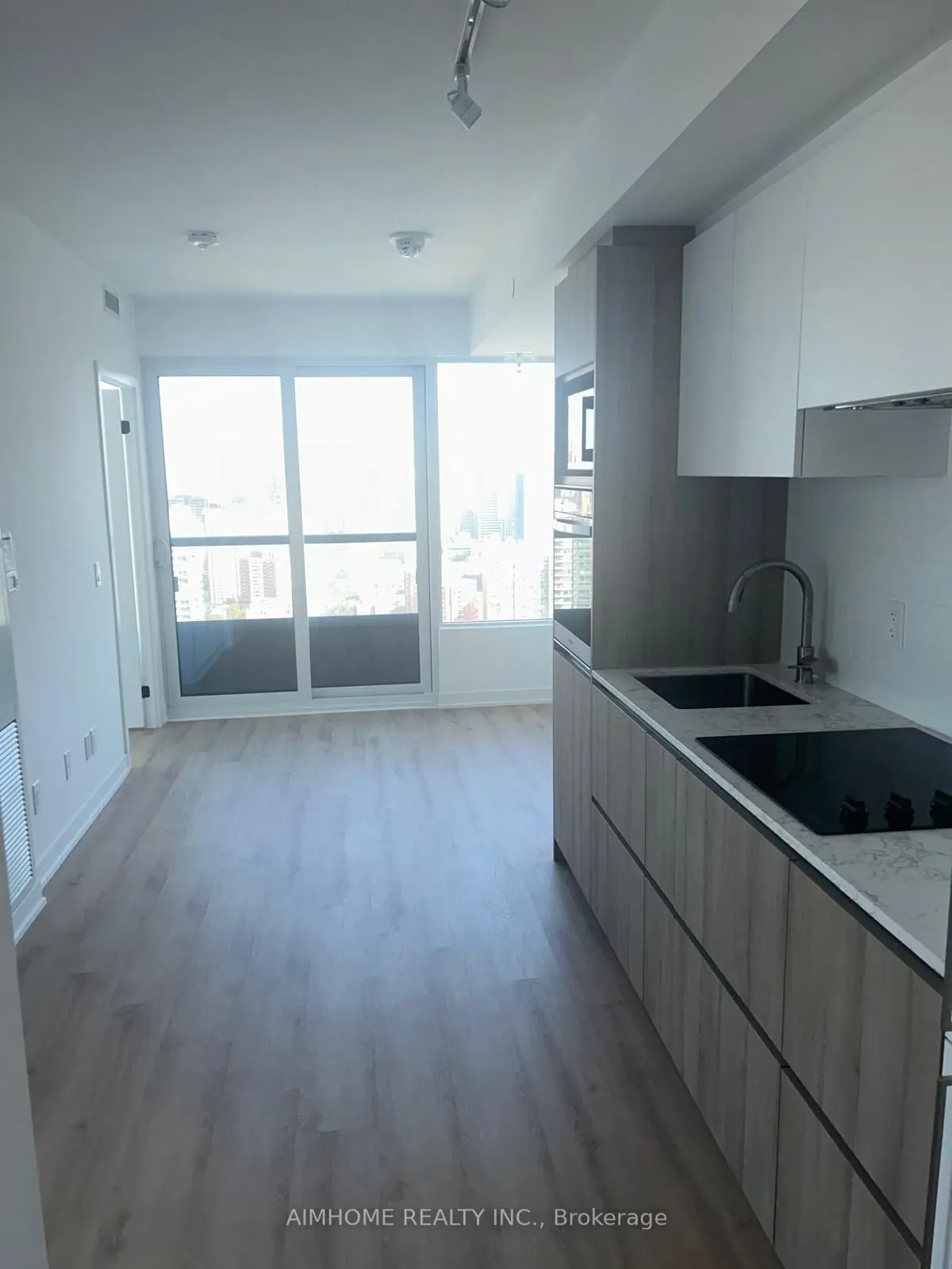 319 Jarvis Street #4606