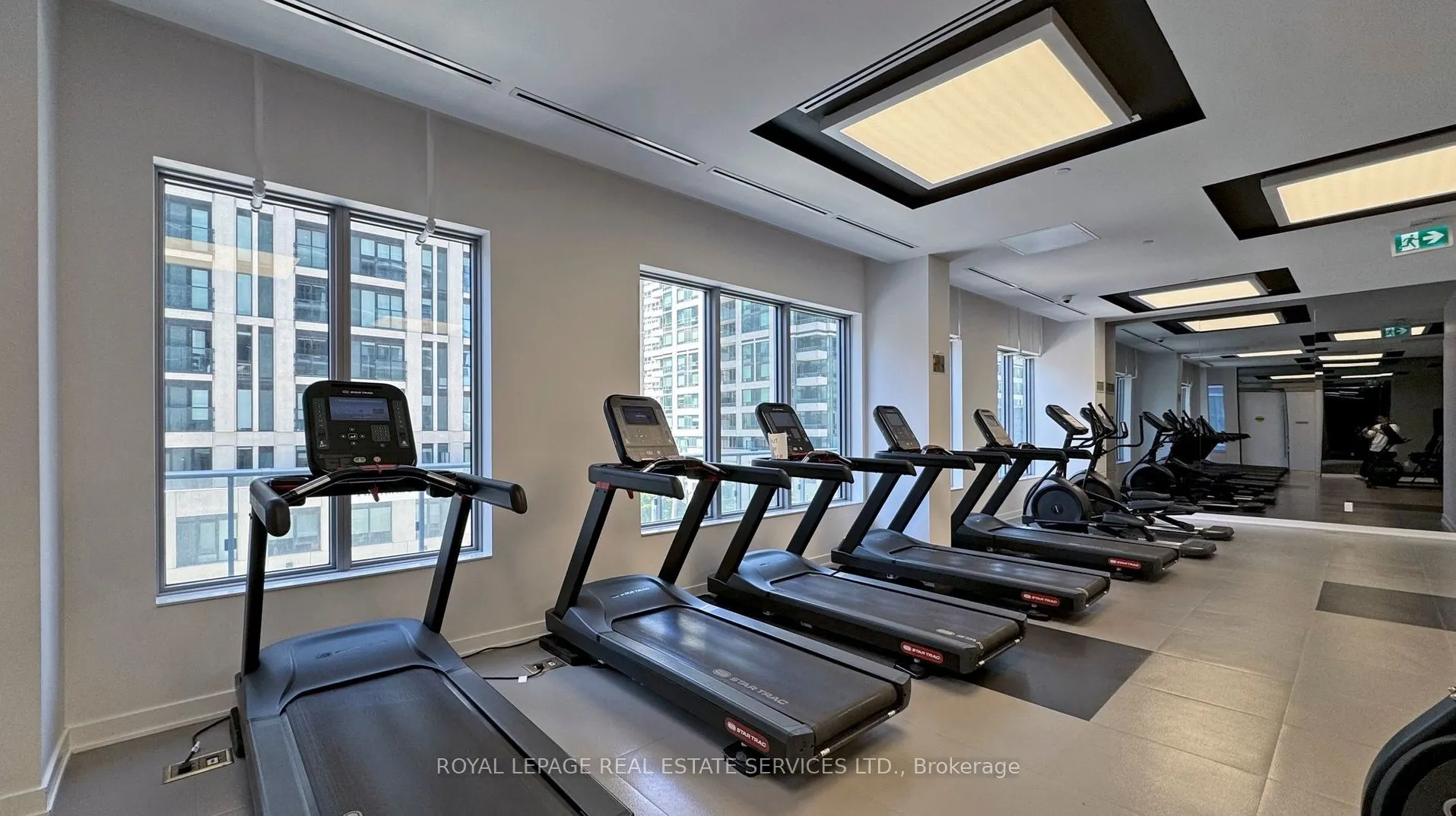 195 Redpath Avenue, #3202