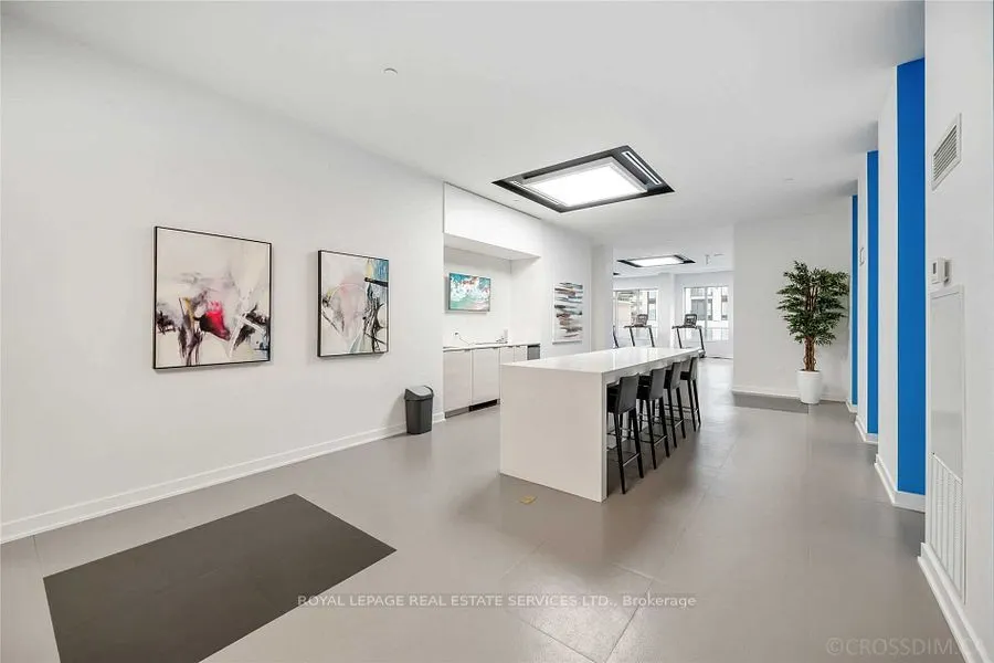 195 Redpath Avenue, #3202
