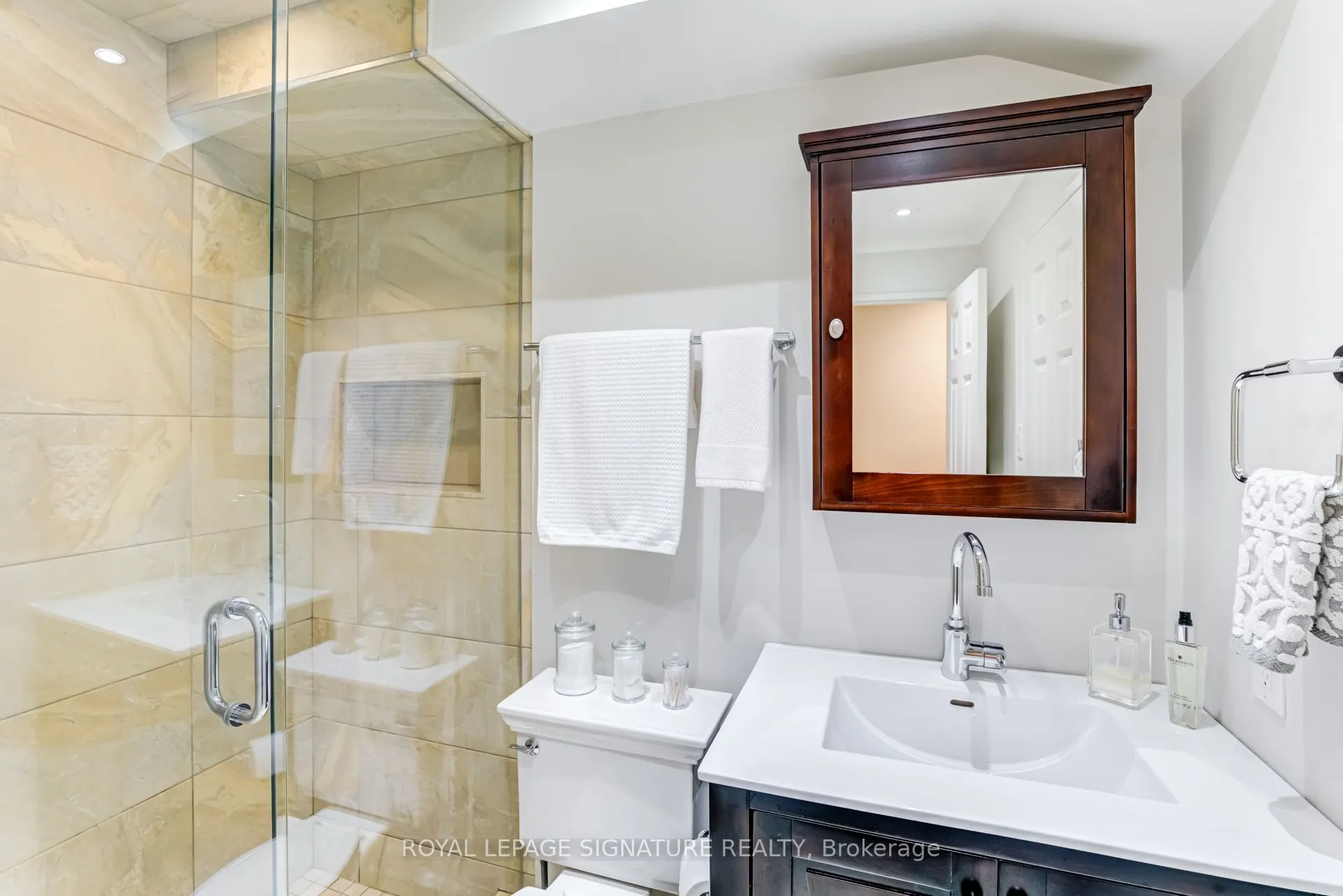142 Pears Avenue, #B2