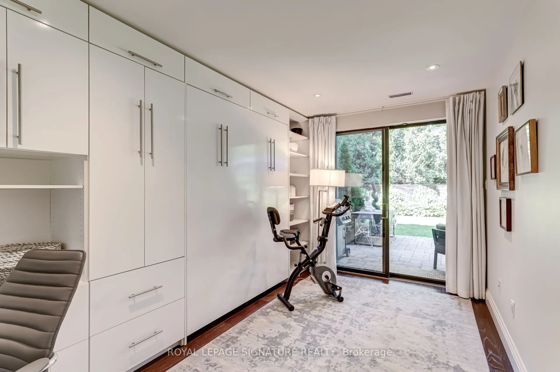 142 Pears Avenue, #B2