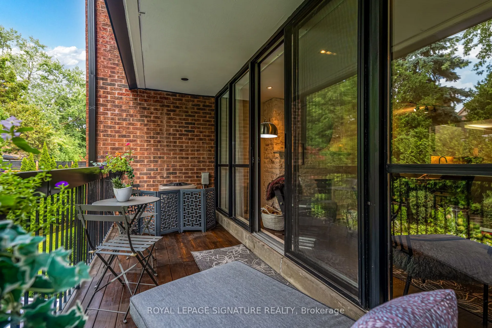 142 Pears Avenue, #B2