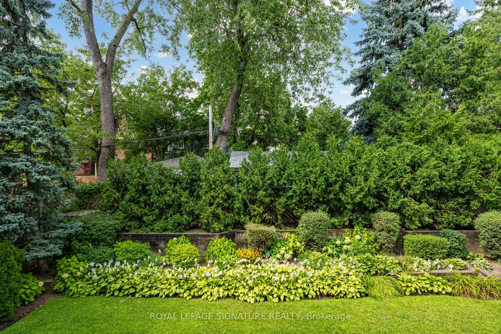 142 Pears Avenue, #B2