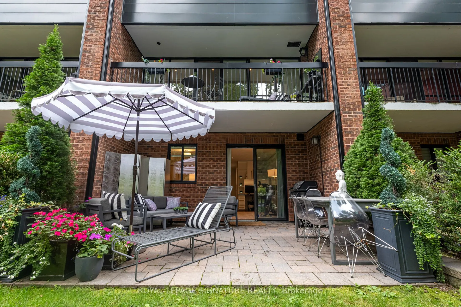 142 Pears Avenue, #B2