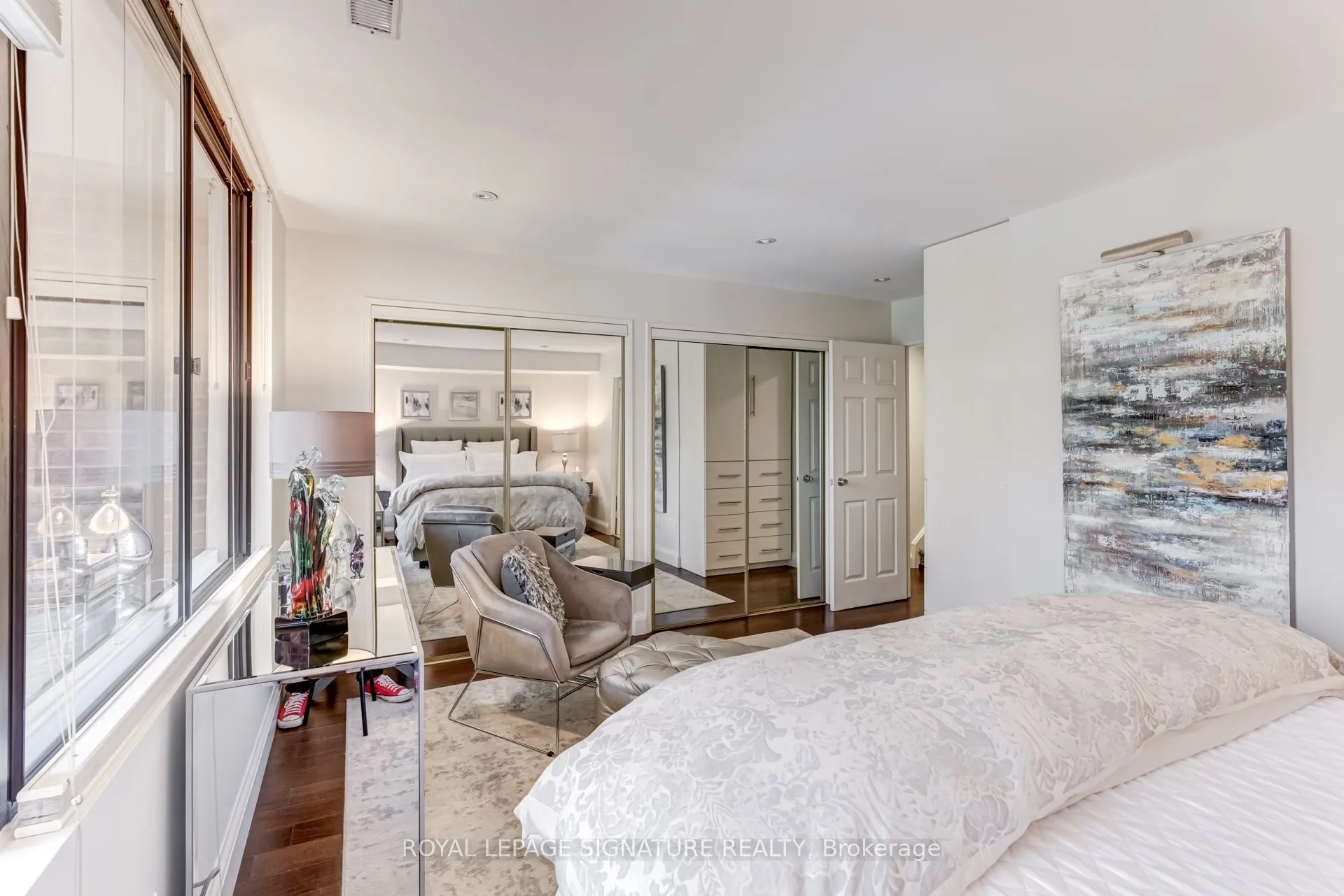 142 Pears Avenue, #B2