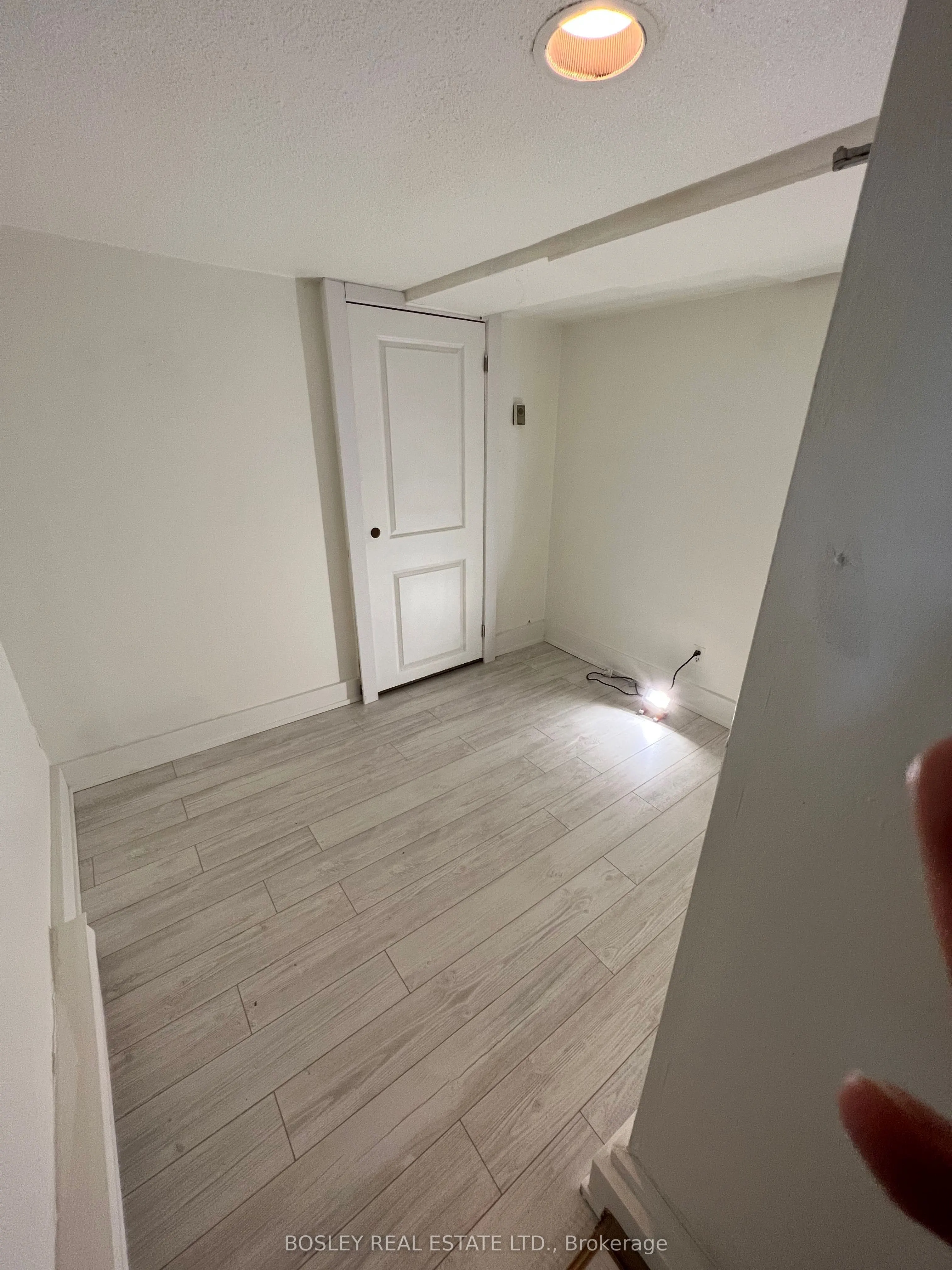 383 Lansdowne Avenue, #Bsmt