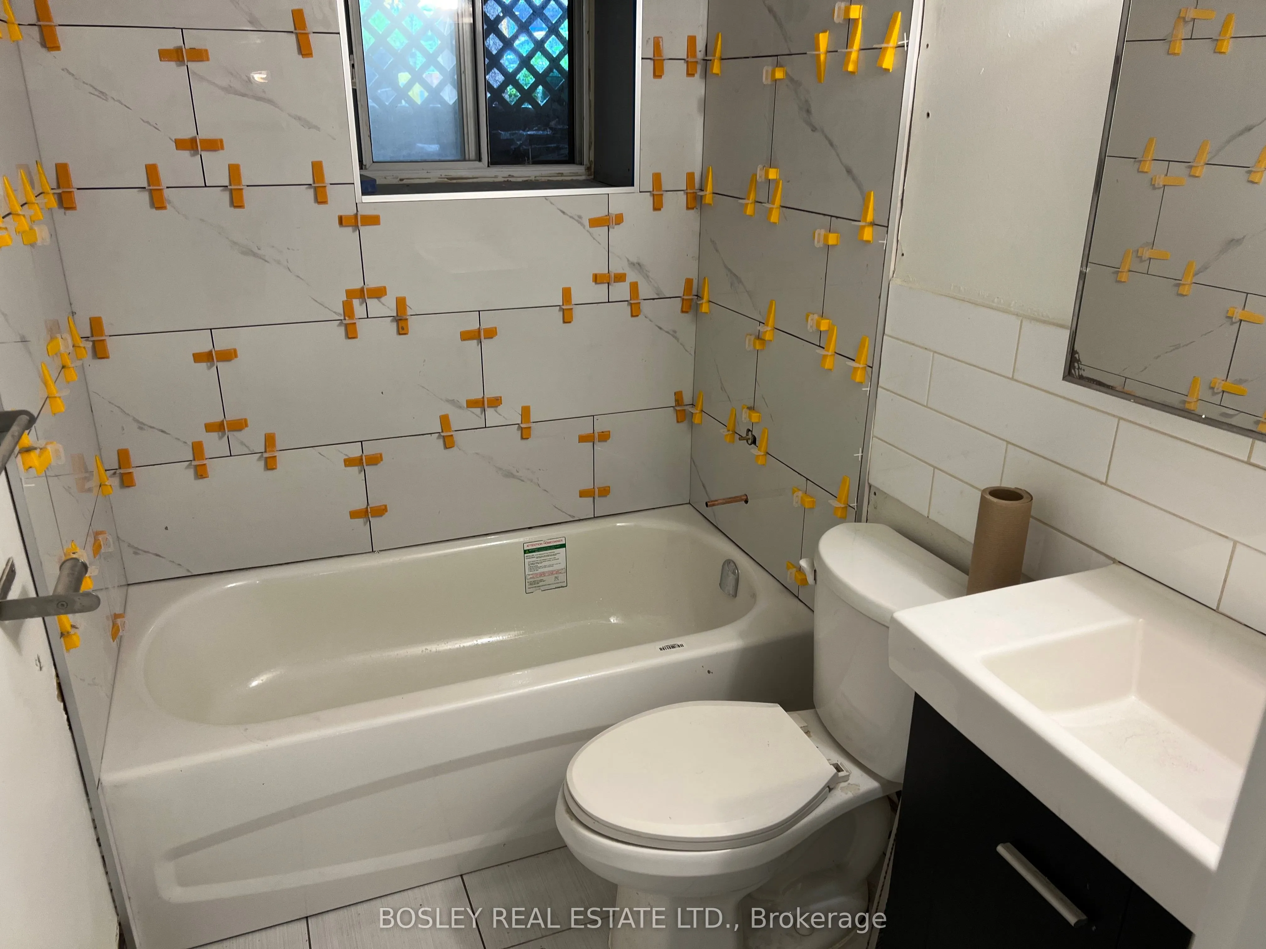 383 Lansdowne Avenue, #Bsmt